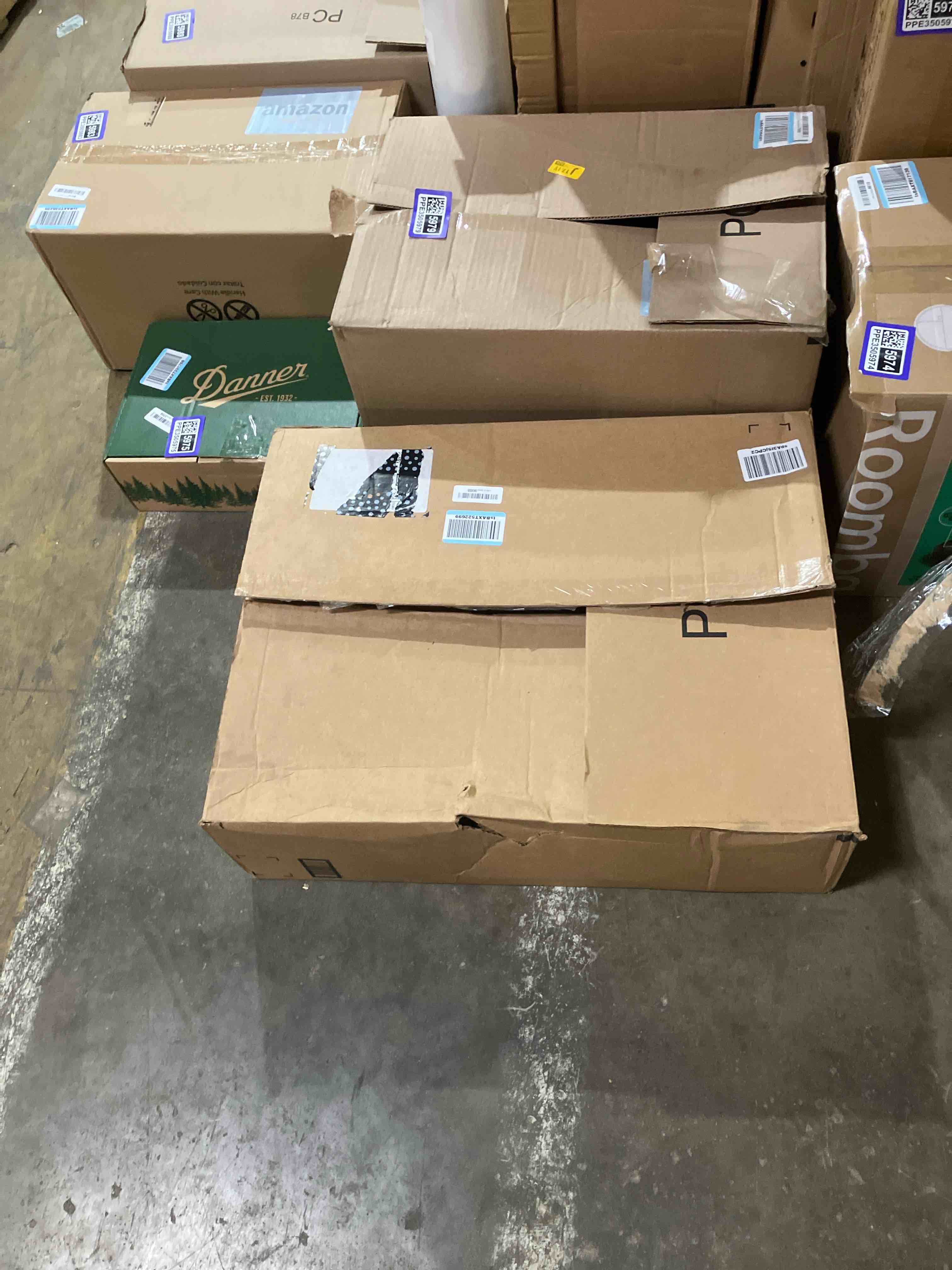 https://s3.amazonaws.com/lotting-images-prod/phillipi/PPE3505973_1755636685493.jpeg