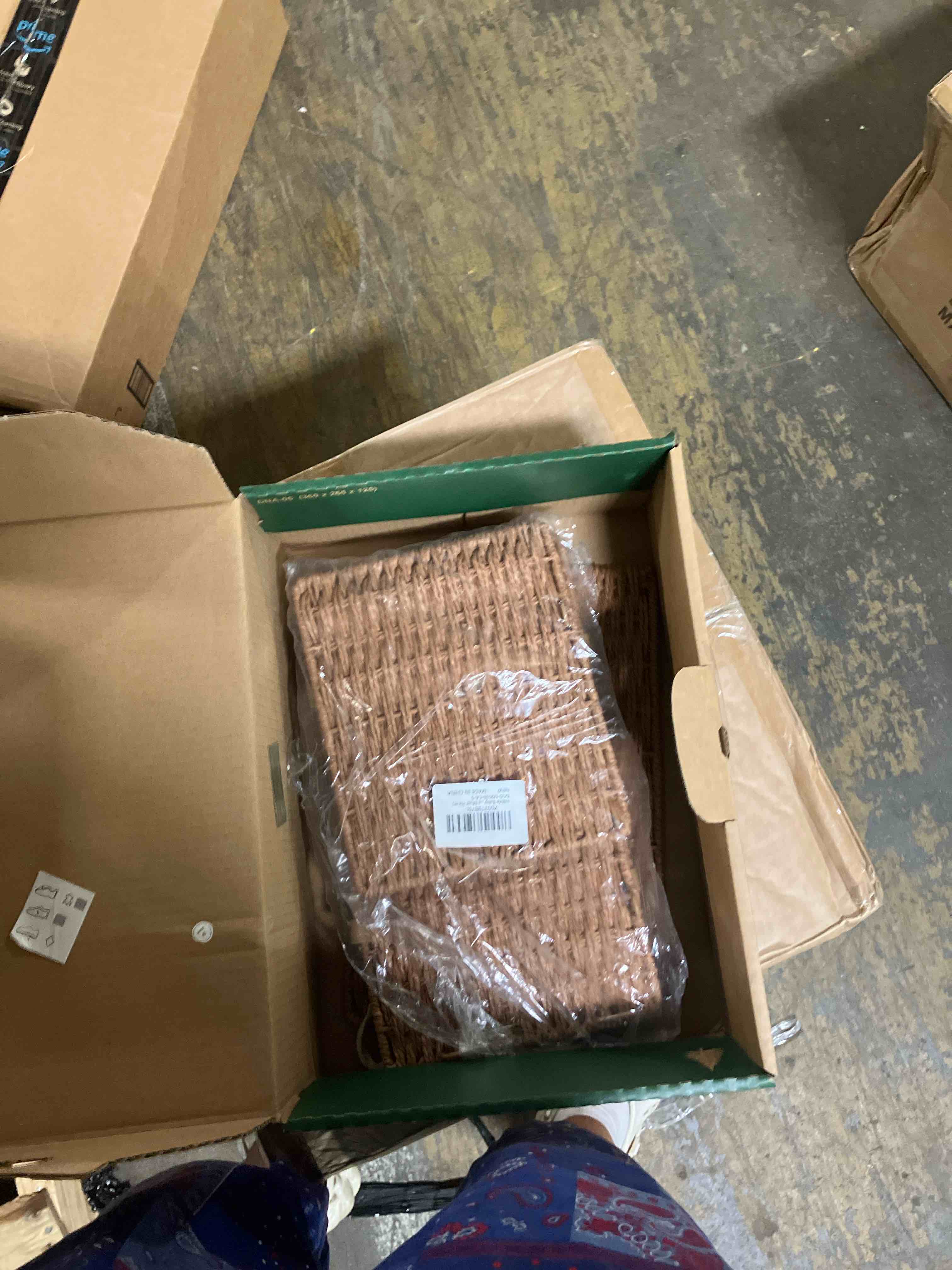 https://s3.amazonaws.com/lotting-images-prod/phillipi/PPE3505975_1755636400862.jpeg