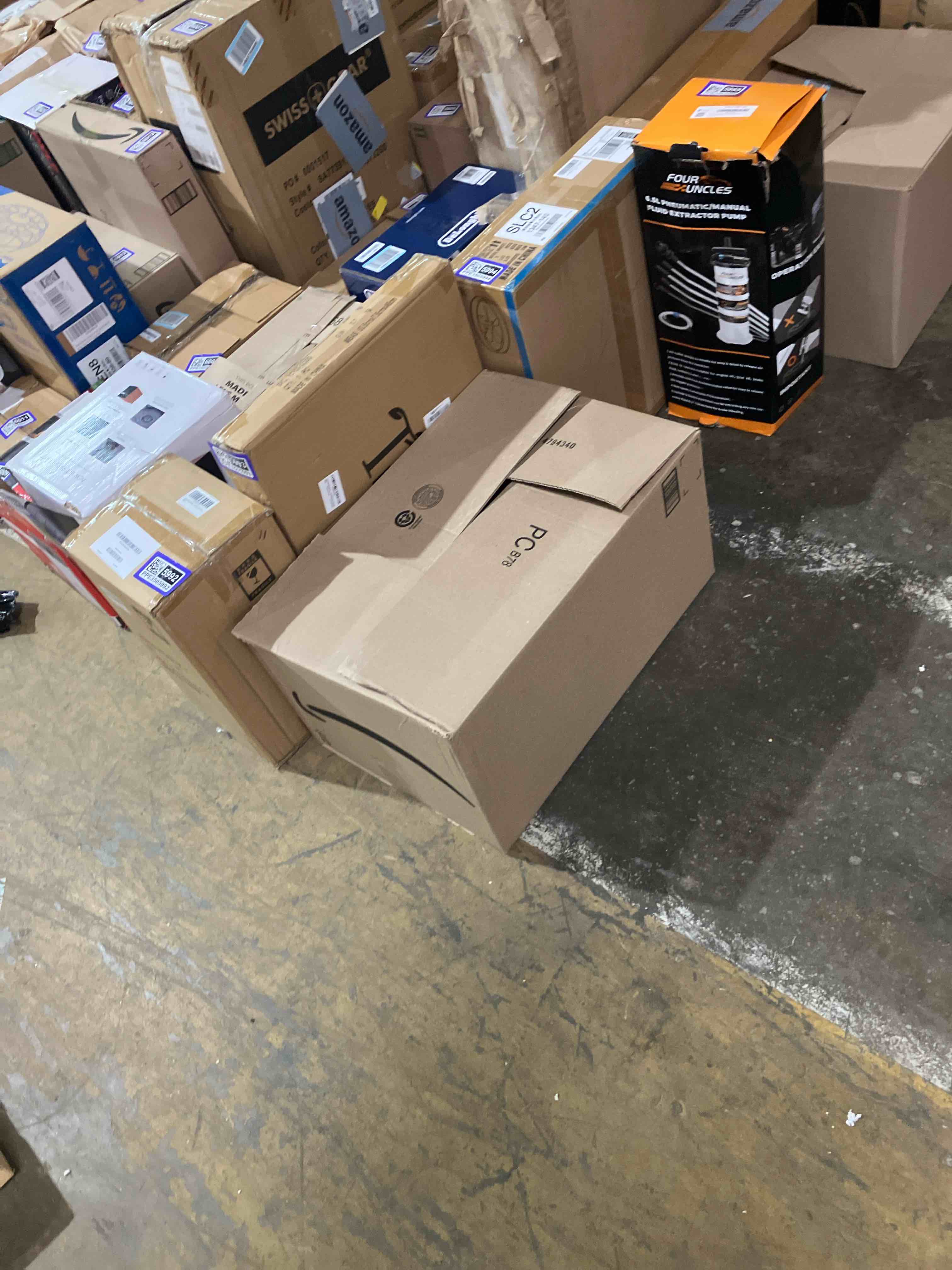 https://s3.amazonaws.com/lotting-images-prod/phillipi/PPE3505988_1755631628775.jpeg