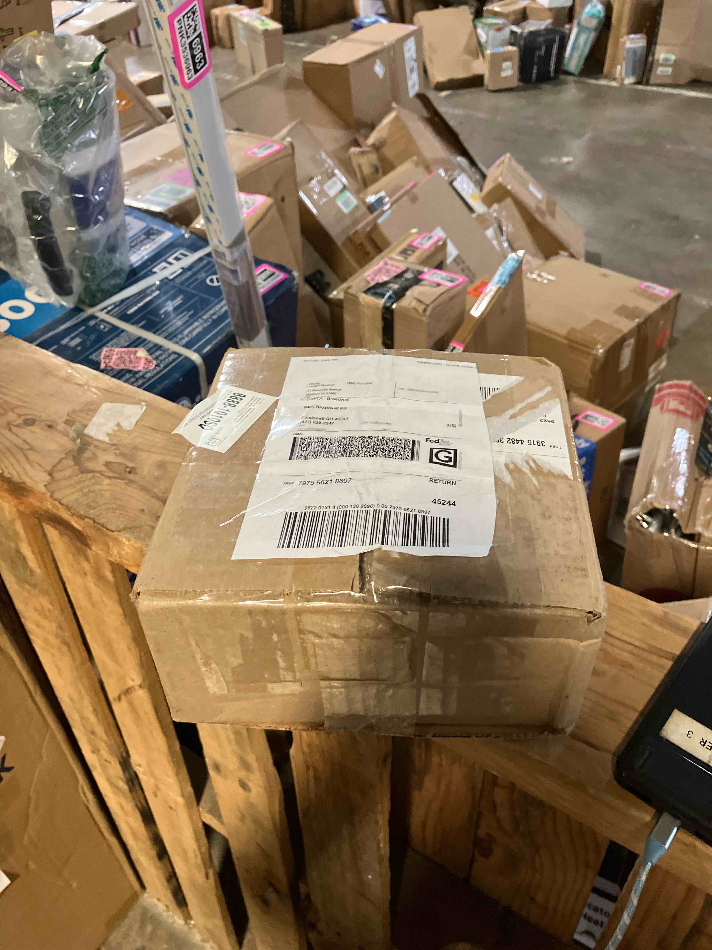 https://s3.amazonaws.com/lotting-images-prod/phillipi/PPE3506186_1756476066621.jpeg