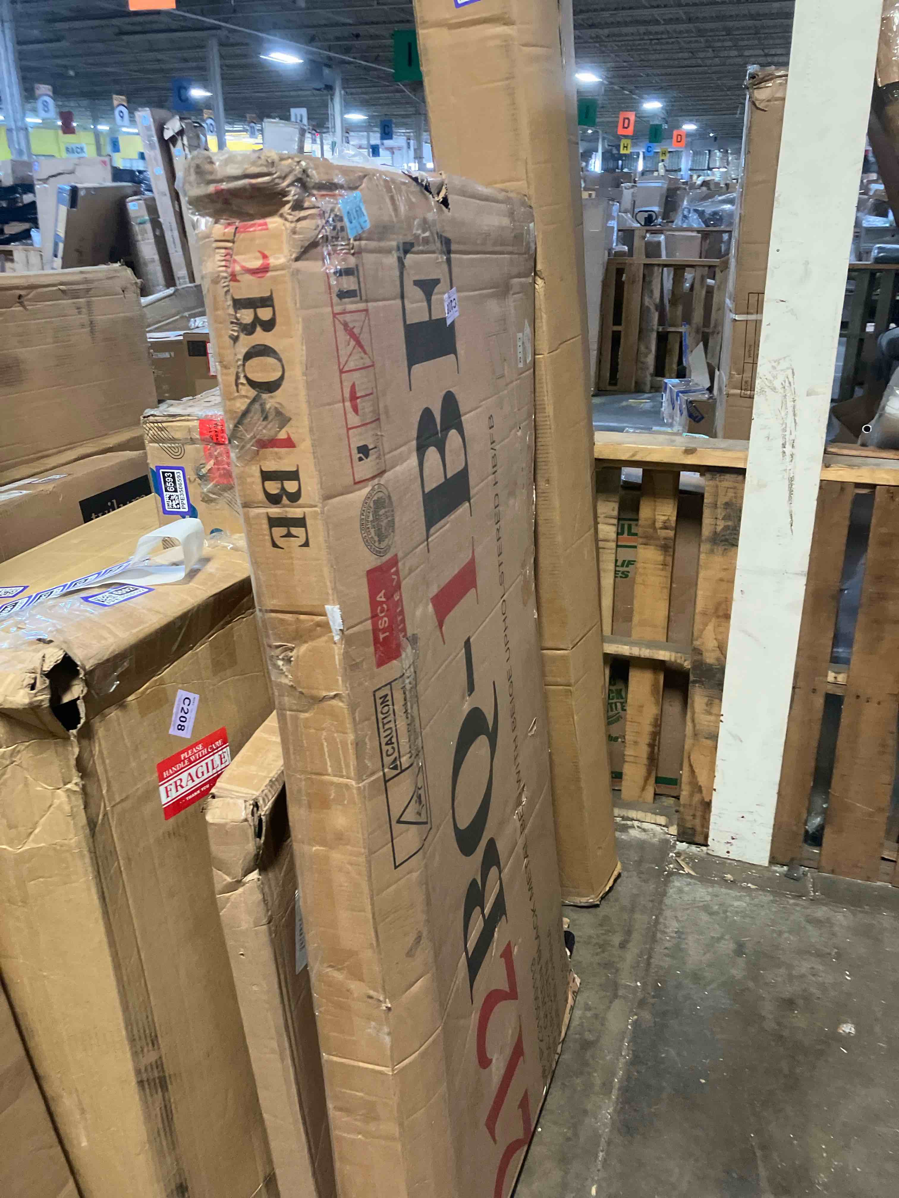 https://s3.amazonaws.com/lotting-images-prod/phillipi/PPE3506585_1757696661086.jpeg