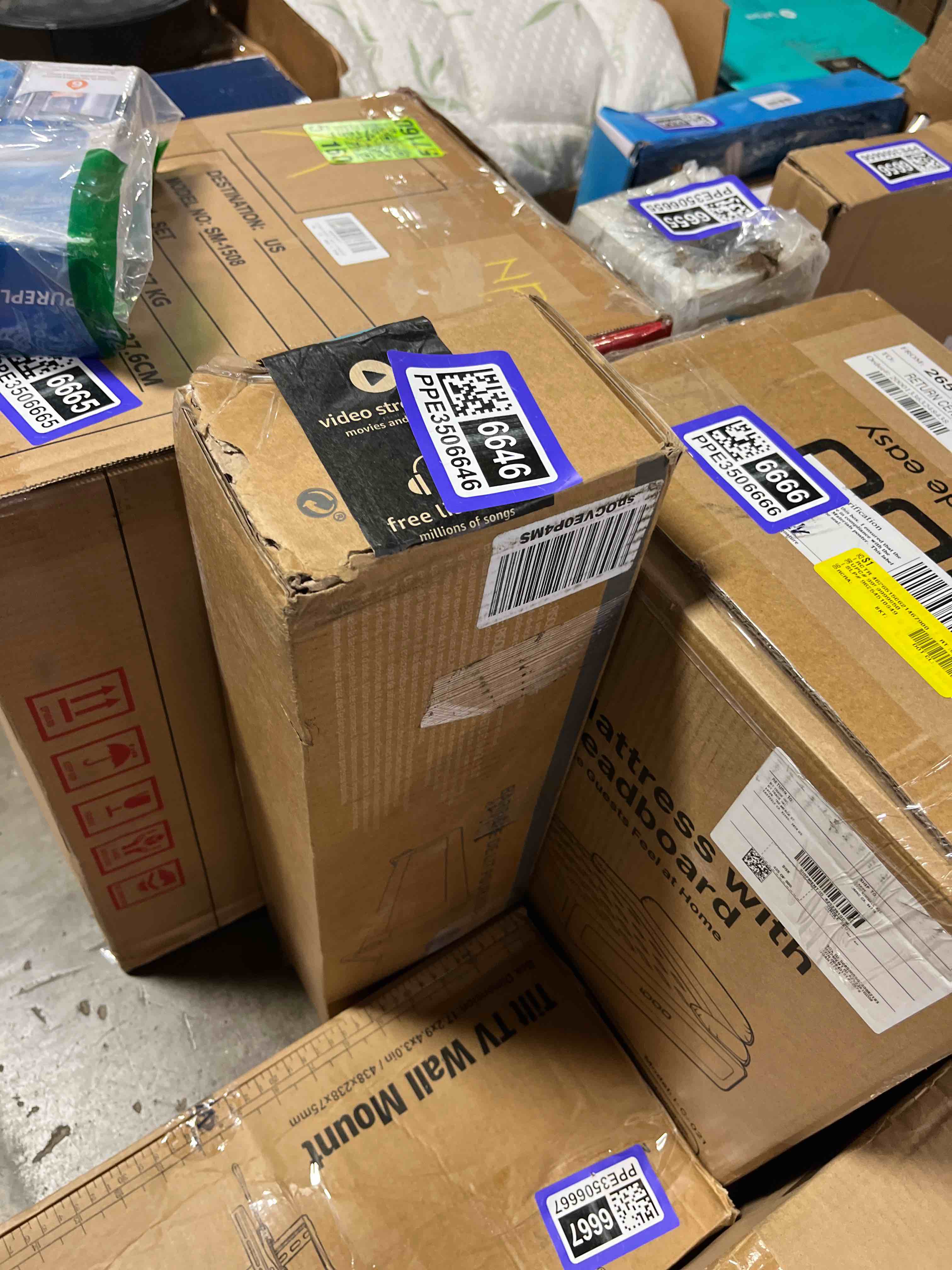 https://s3.amazonaws.com/lotting-images-prod/phillipi/PPE3506646_1756308805818.jpeg