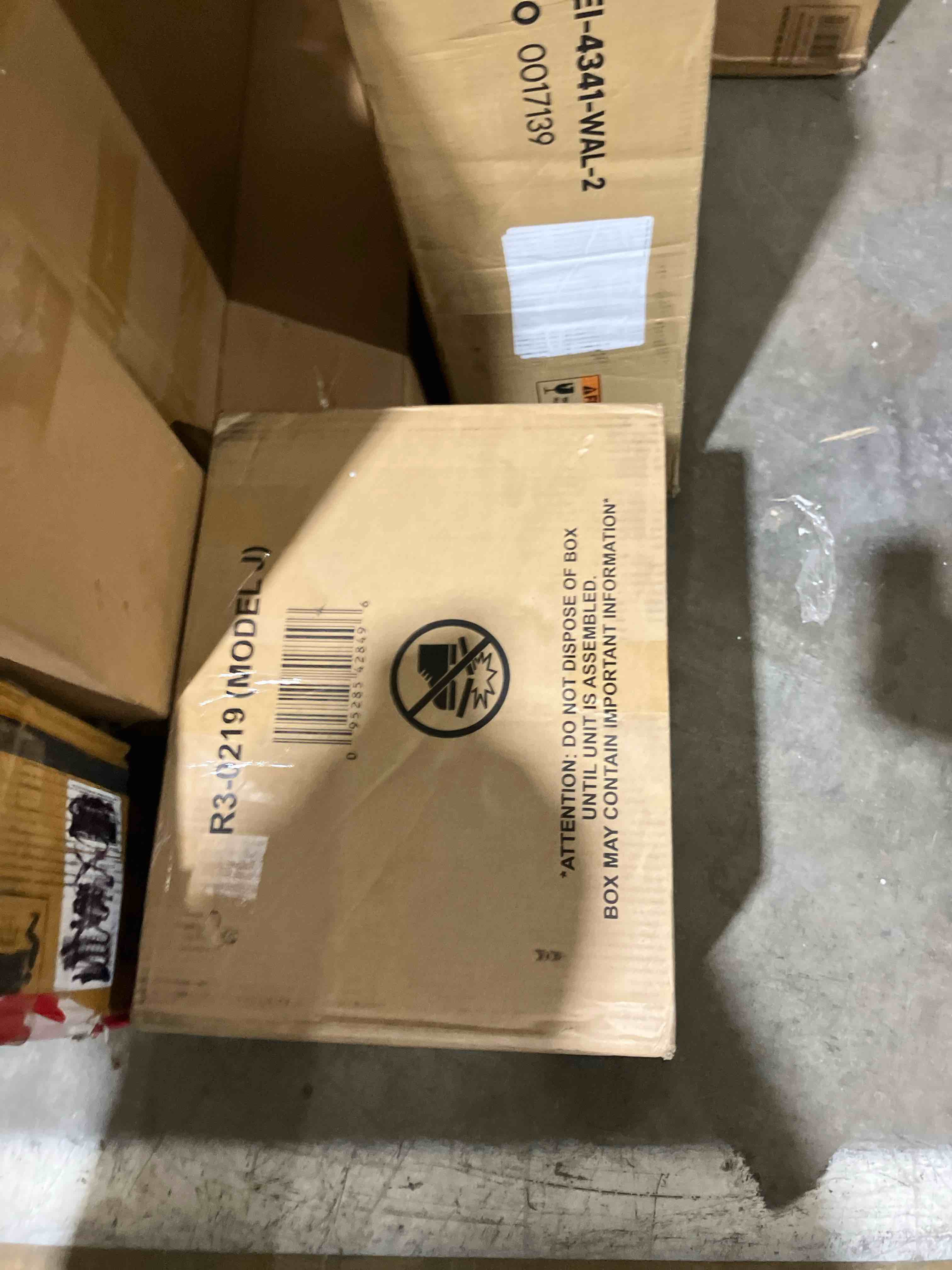 https://s3.amazonaws.com/lotting-images-prod/phillipi/PPE3506764_1756245220487.jpeg