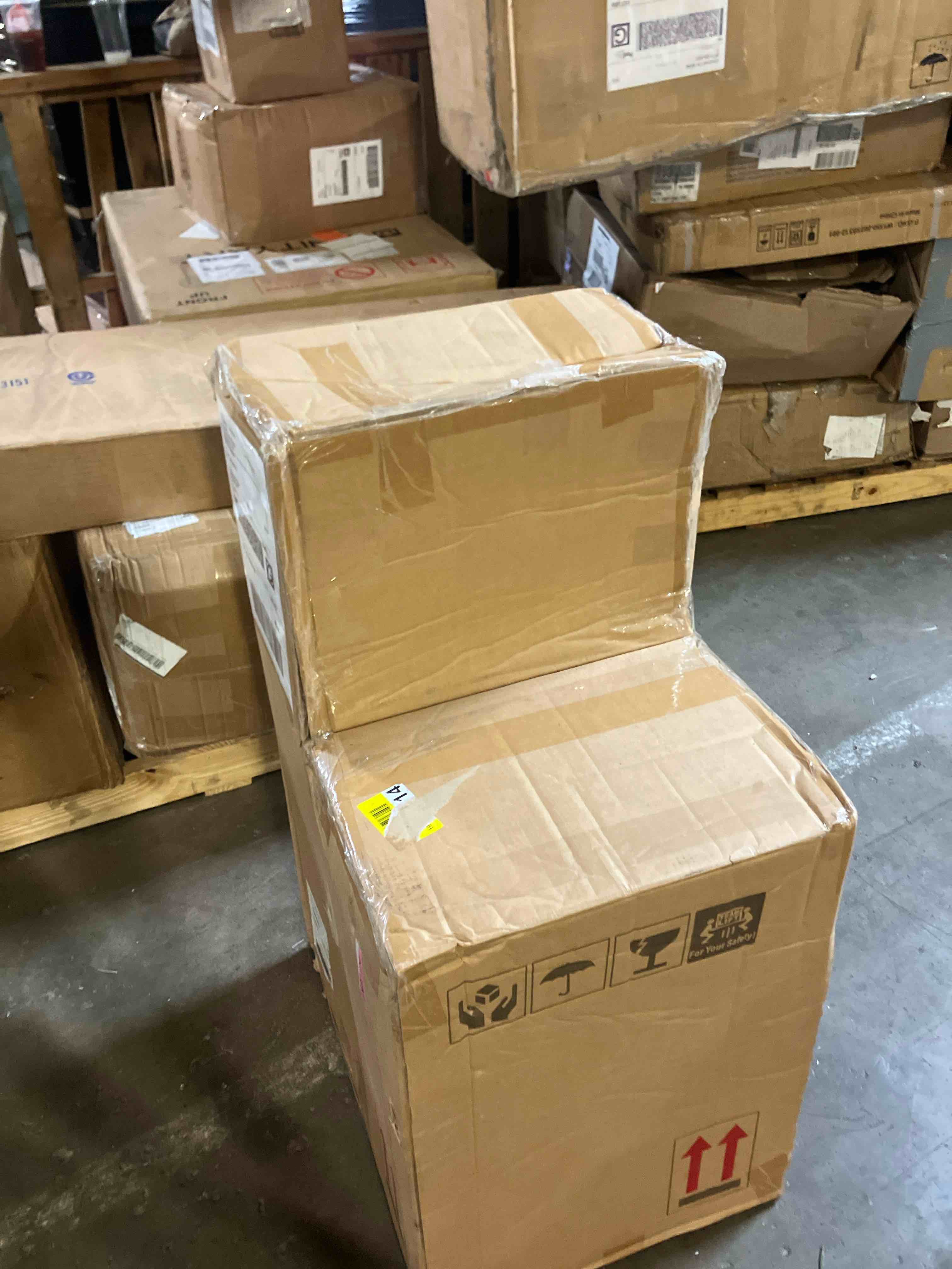 https://s3.amazonaws.com/lotting-images-prod/phillipi/PPE3507067_1757009457268.jpeg
