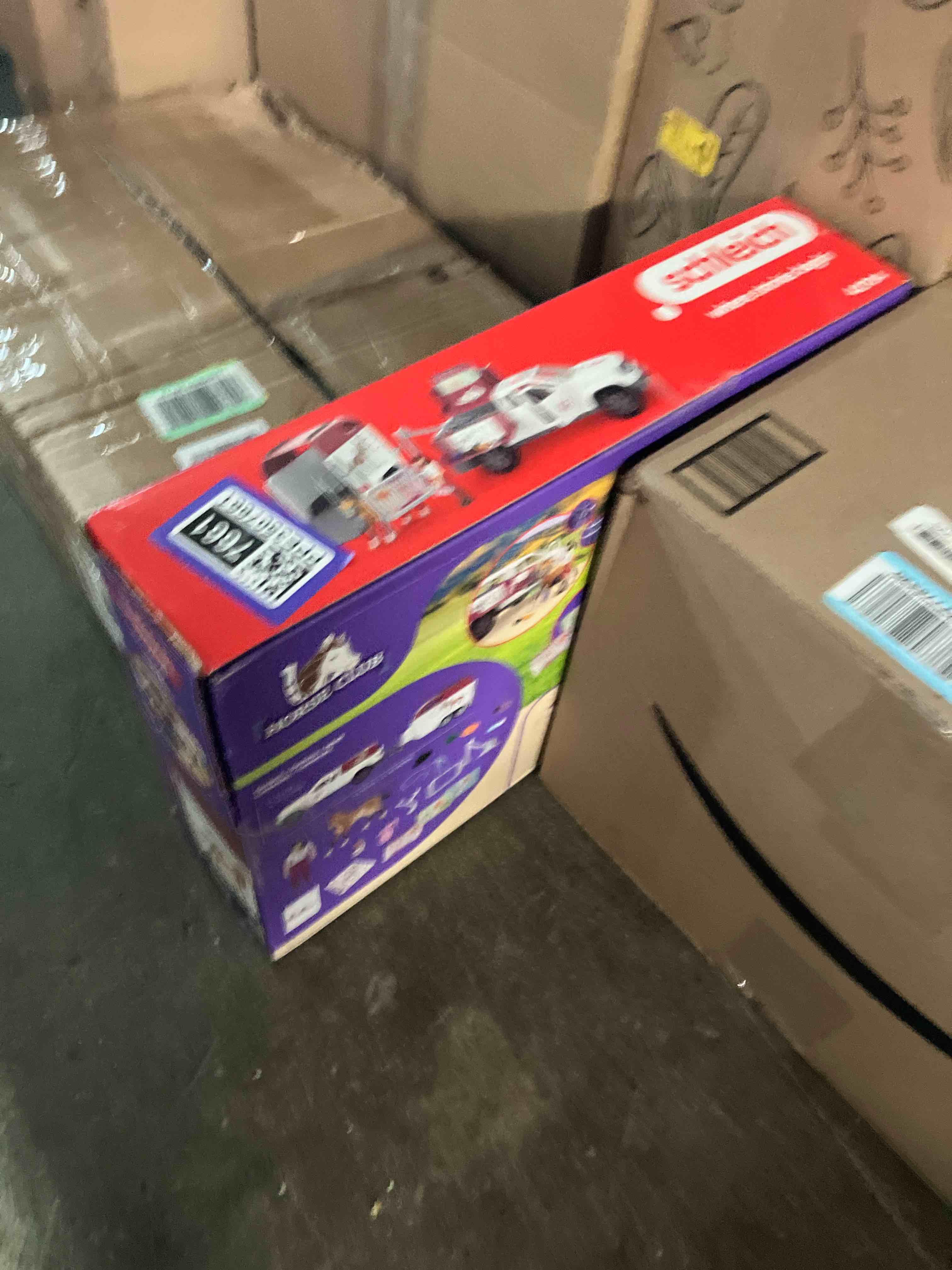 https://s3.amazonaws.com/lotting-images-prod/phillipi/PPE3507661_1758646392345.jpeg
