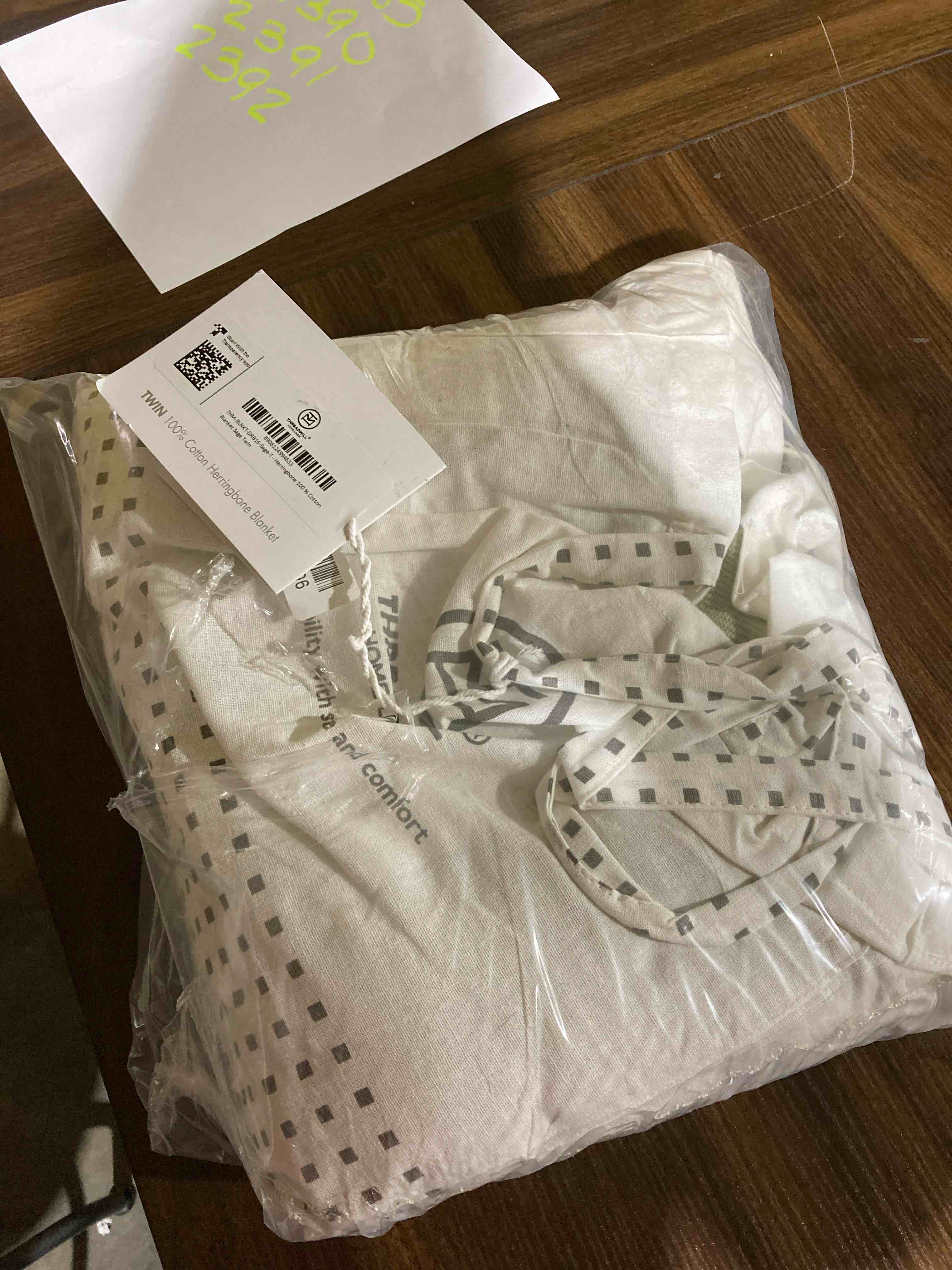 https://s3.amazonaws.com/lotting-images-prod/phillipi/PPE3507717_1758820044756.jpeg