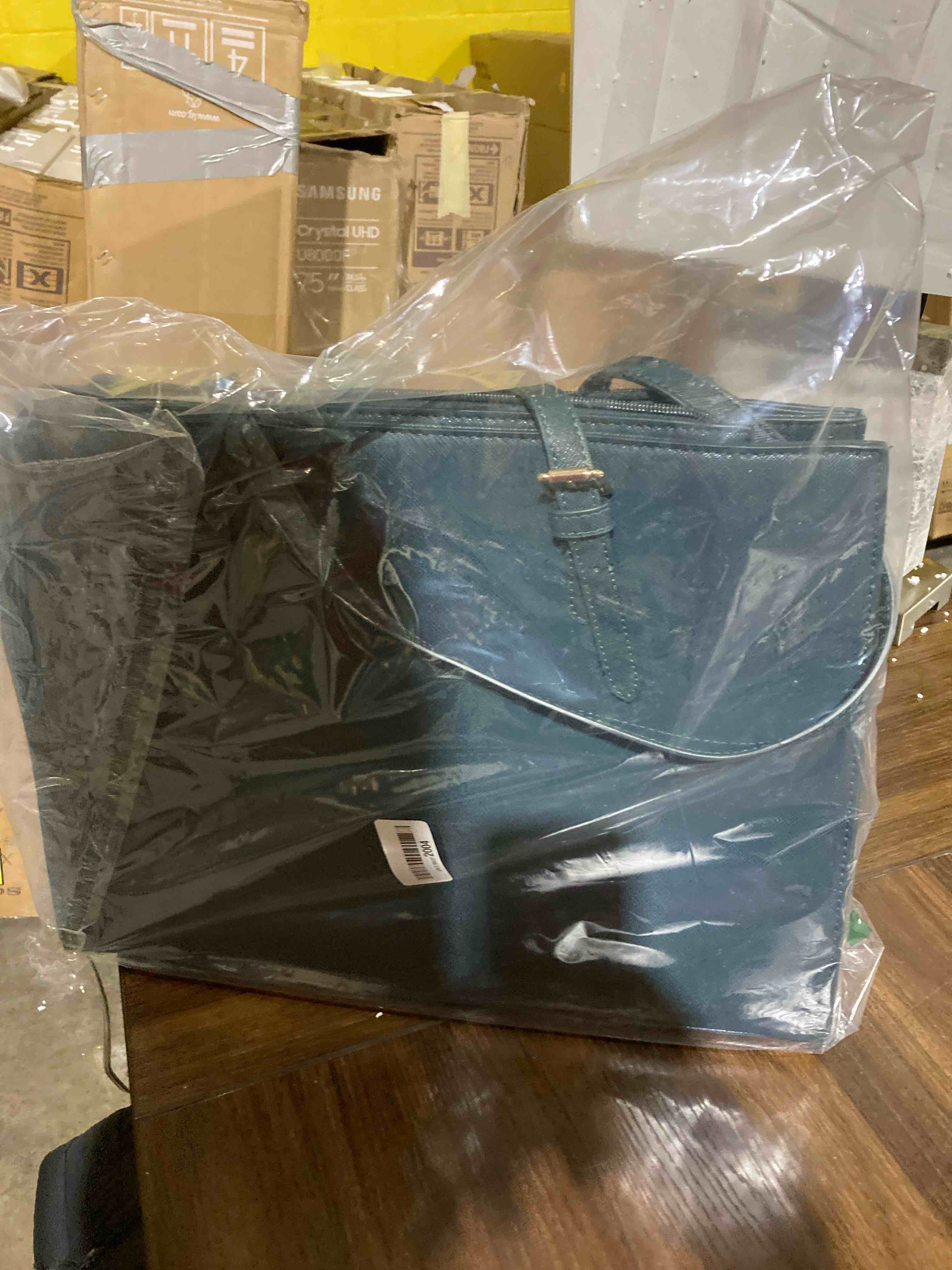 https://s3.amazonaws.com/lotting-images-prod/phillipi/PPE3507746_1758826994962.jpeg