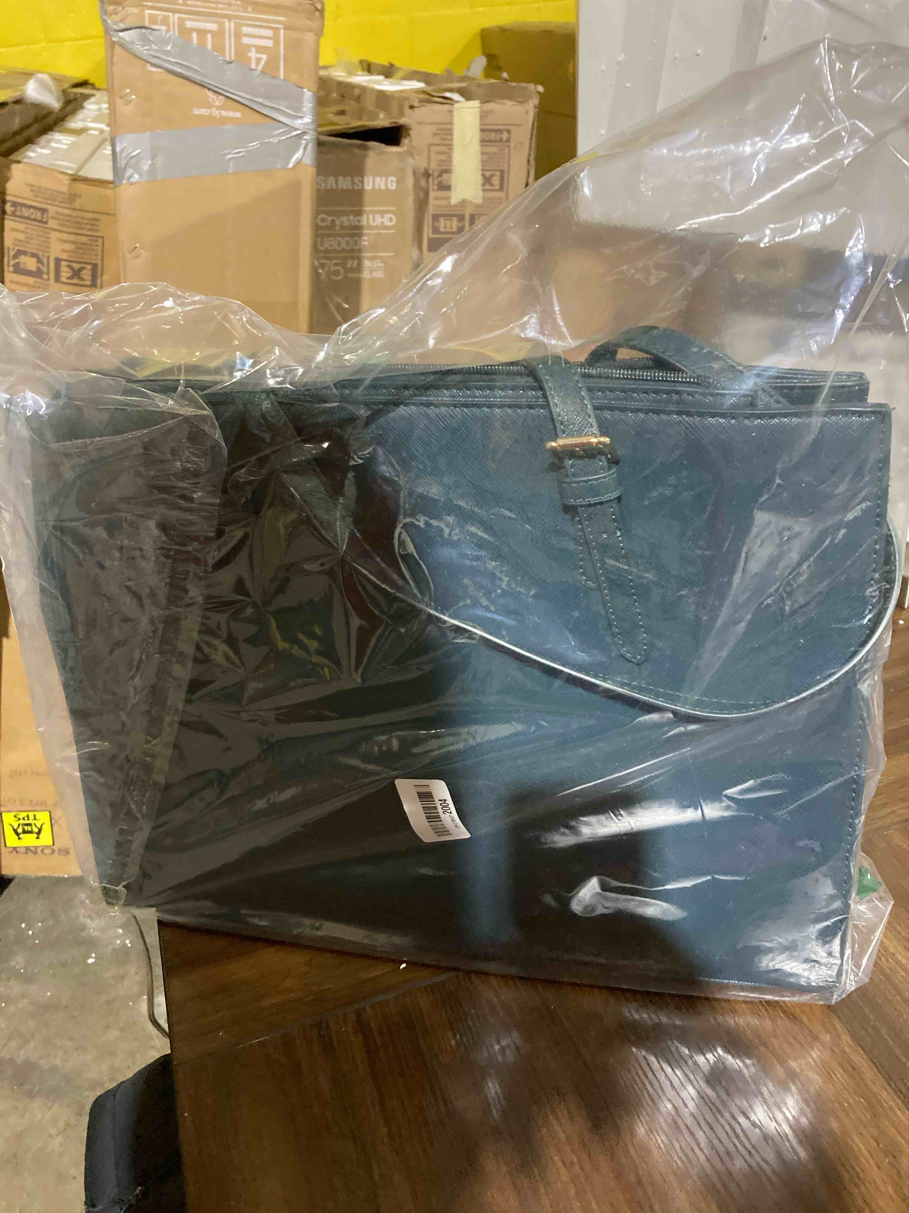 https://s3.amazonaws.com/lotting-images-prod/phillipi/PPE3507746_1758826996175.jpeg