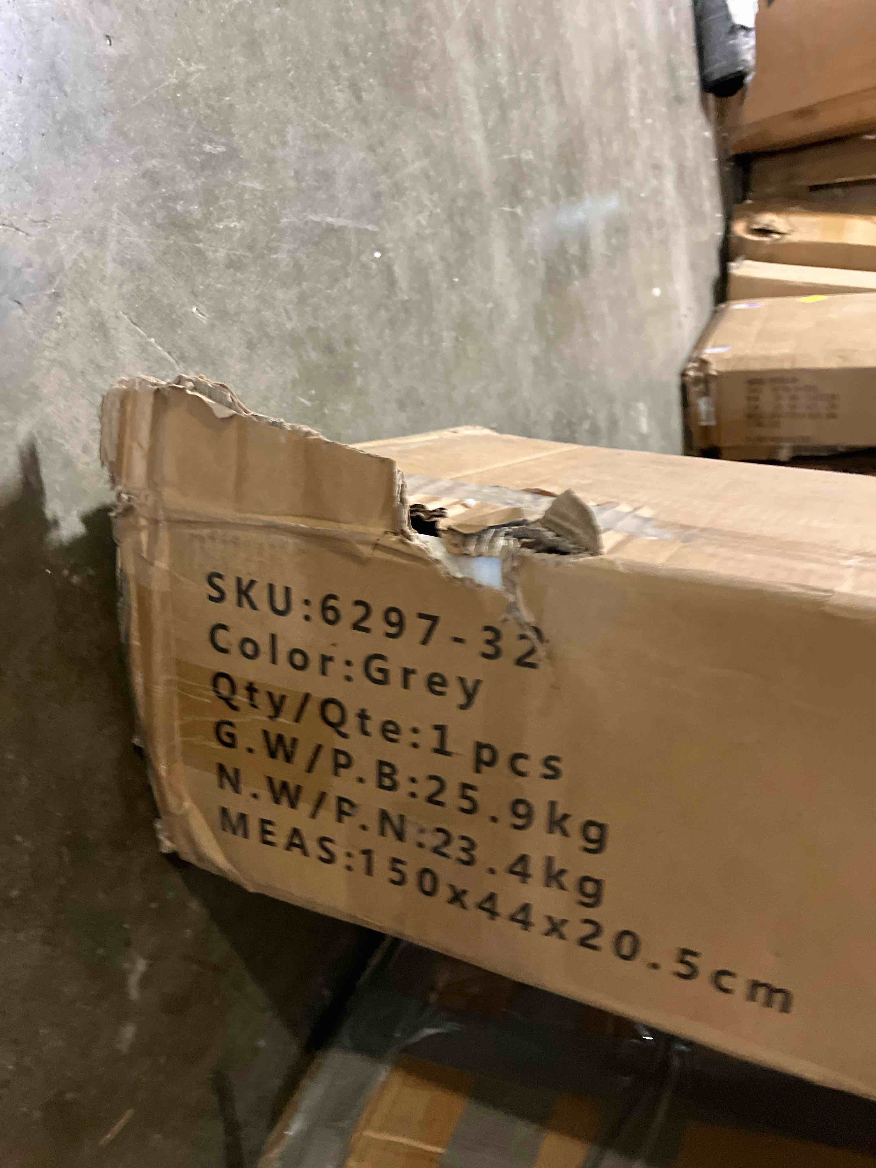 https://s3.amazonaws.com/lotting-images-prod/phillipi/PPE3508308_1758036142905.jpeg