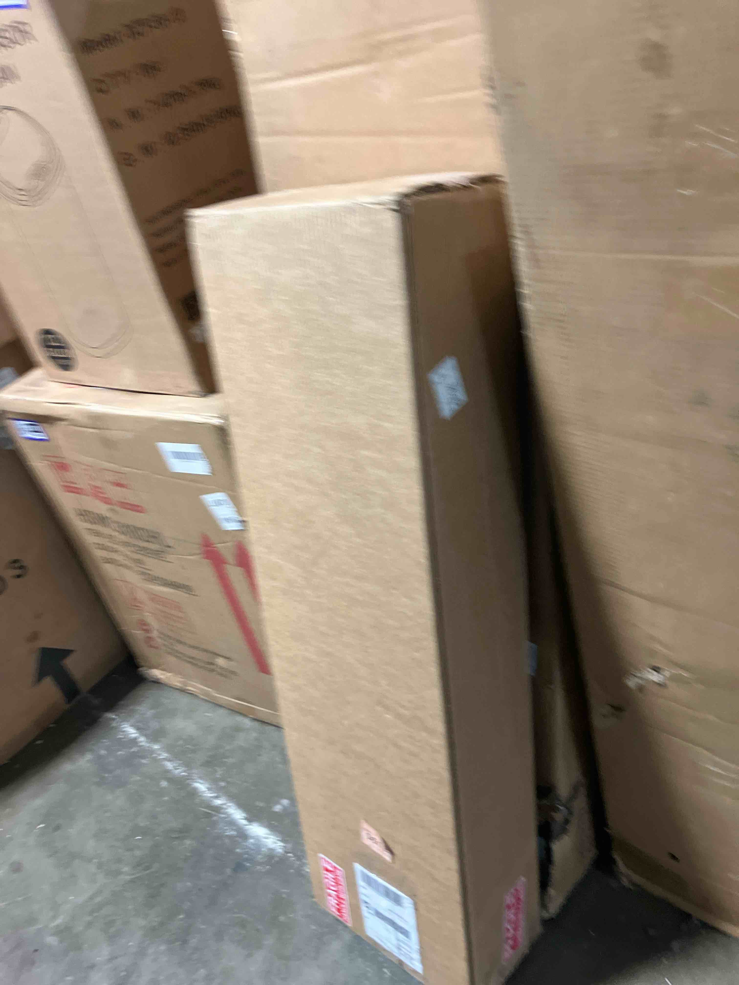 https://s3.amazonaws.com/lotting-images-prod/phillipi/PPE3508319_1758039370181.jpeg