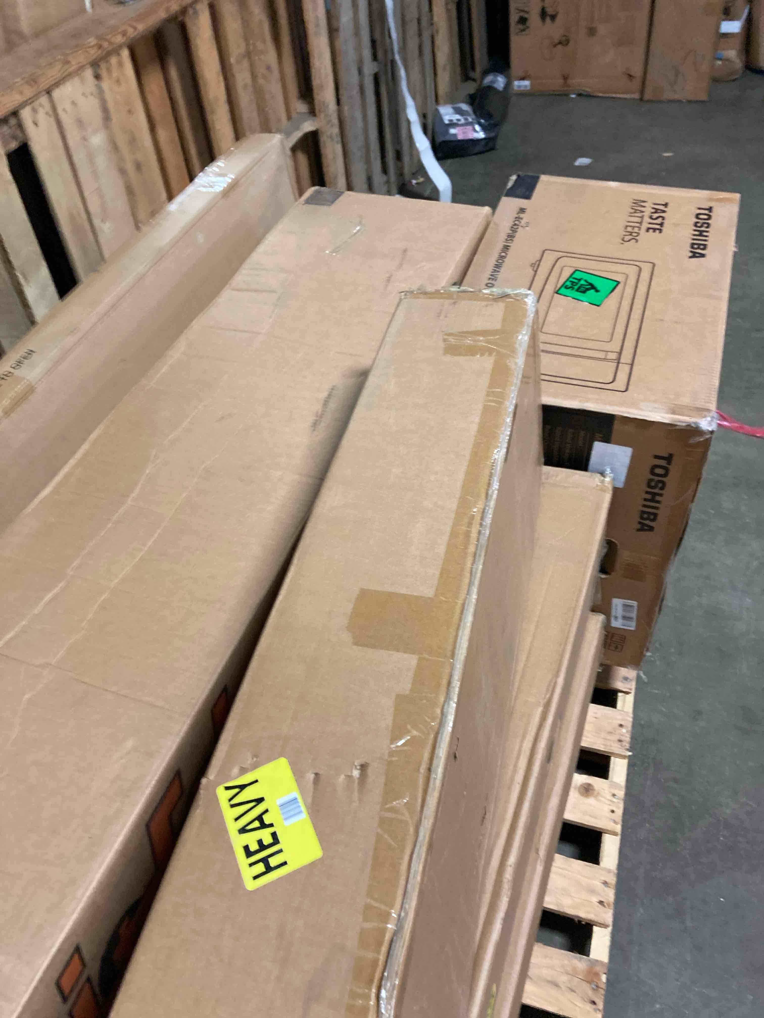 https://s3.amazonaws.com/lotting-images-prod/phillipi/PPE3508479_1758054742025.jpeg