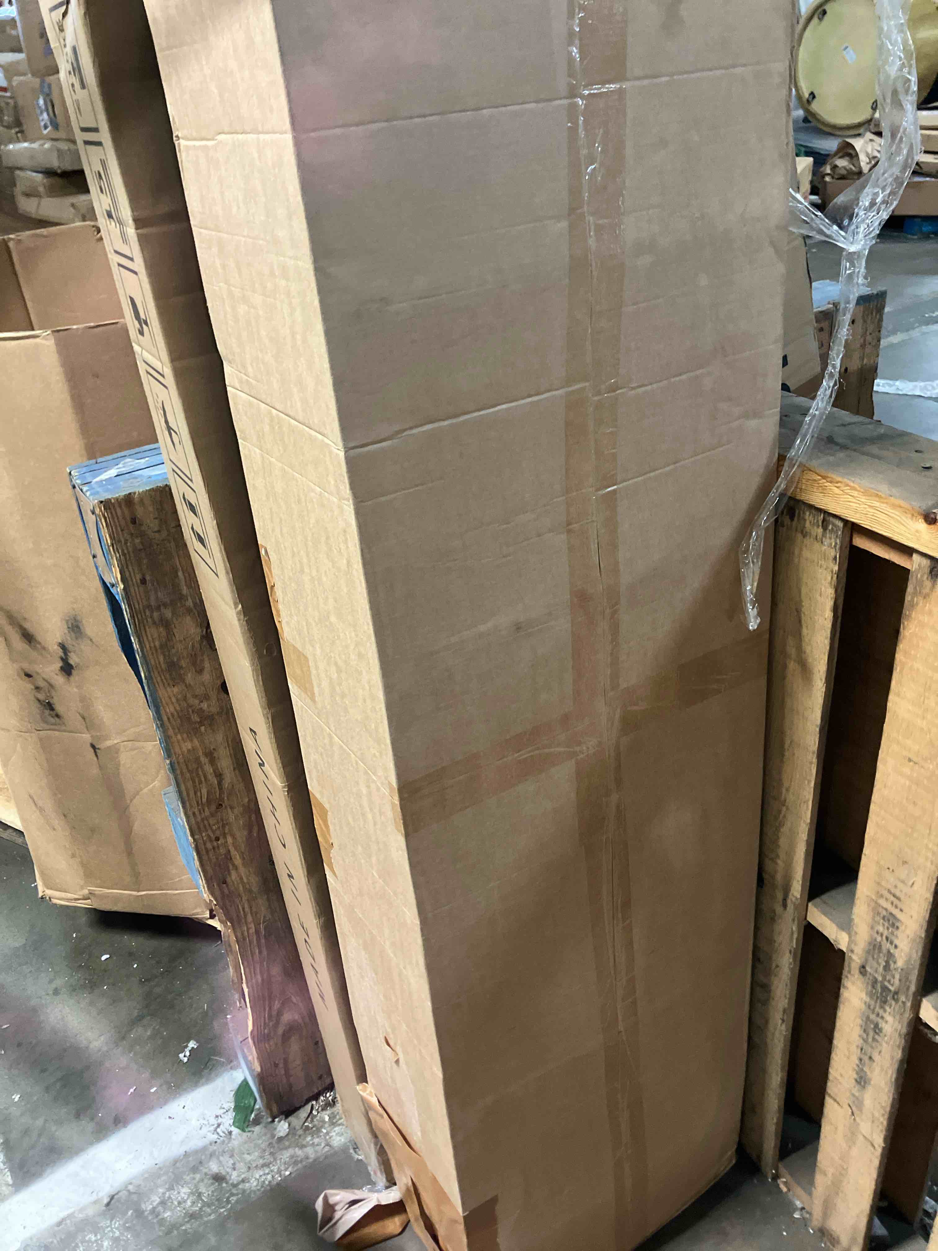 https://s3.amazonaws.com/lotting-images-prod/phillipi/PPE3508482_1758047579405.jpeg
