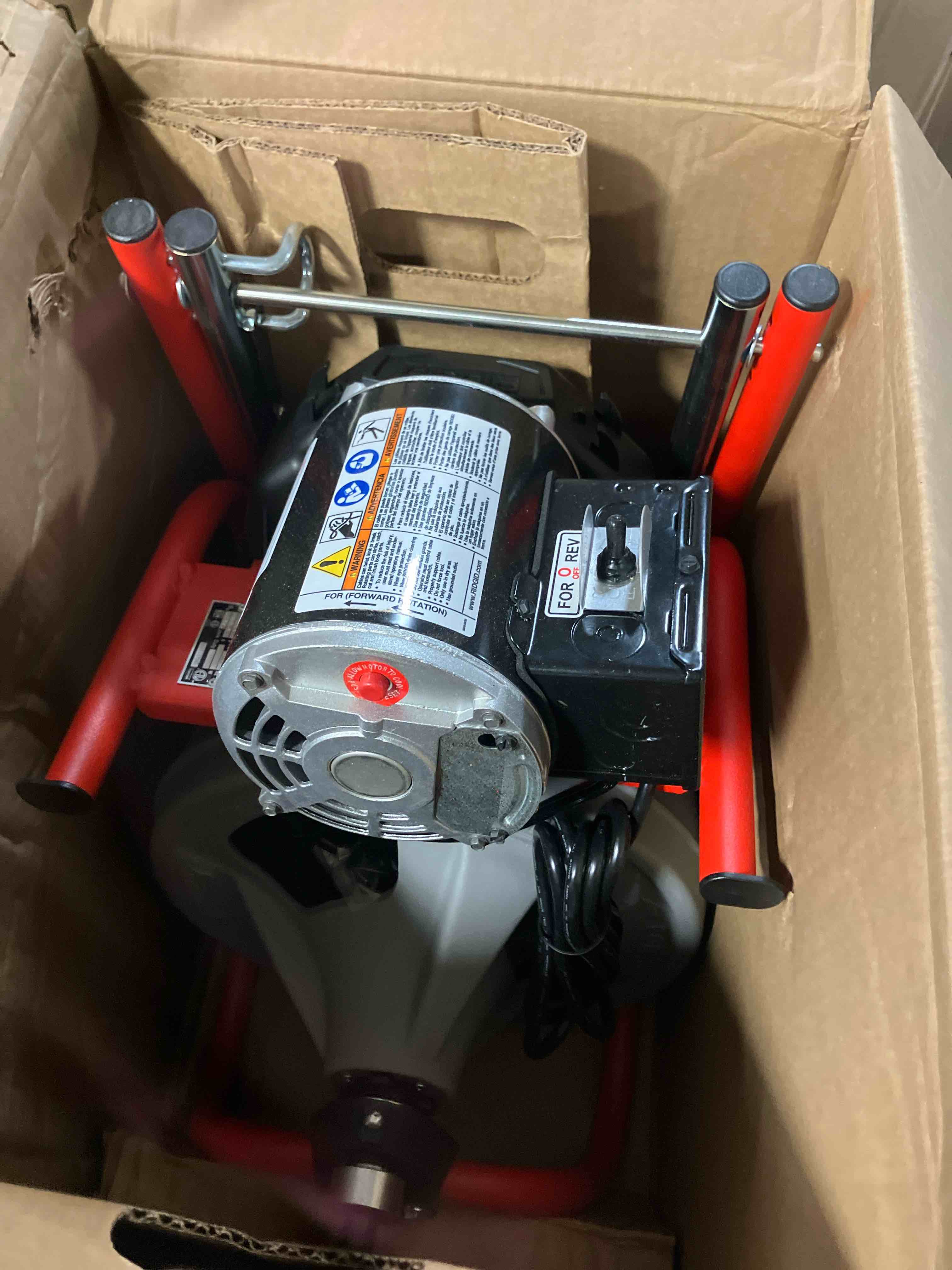 https://s3.amazonaws.com/lotting-images-prod/phillipi/PPE3508519_1758119794423.jpeg