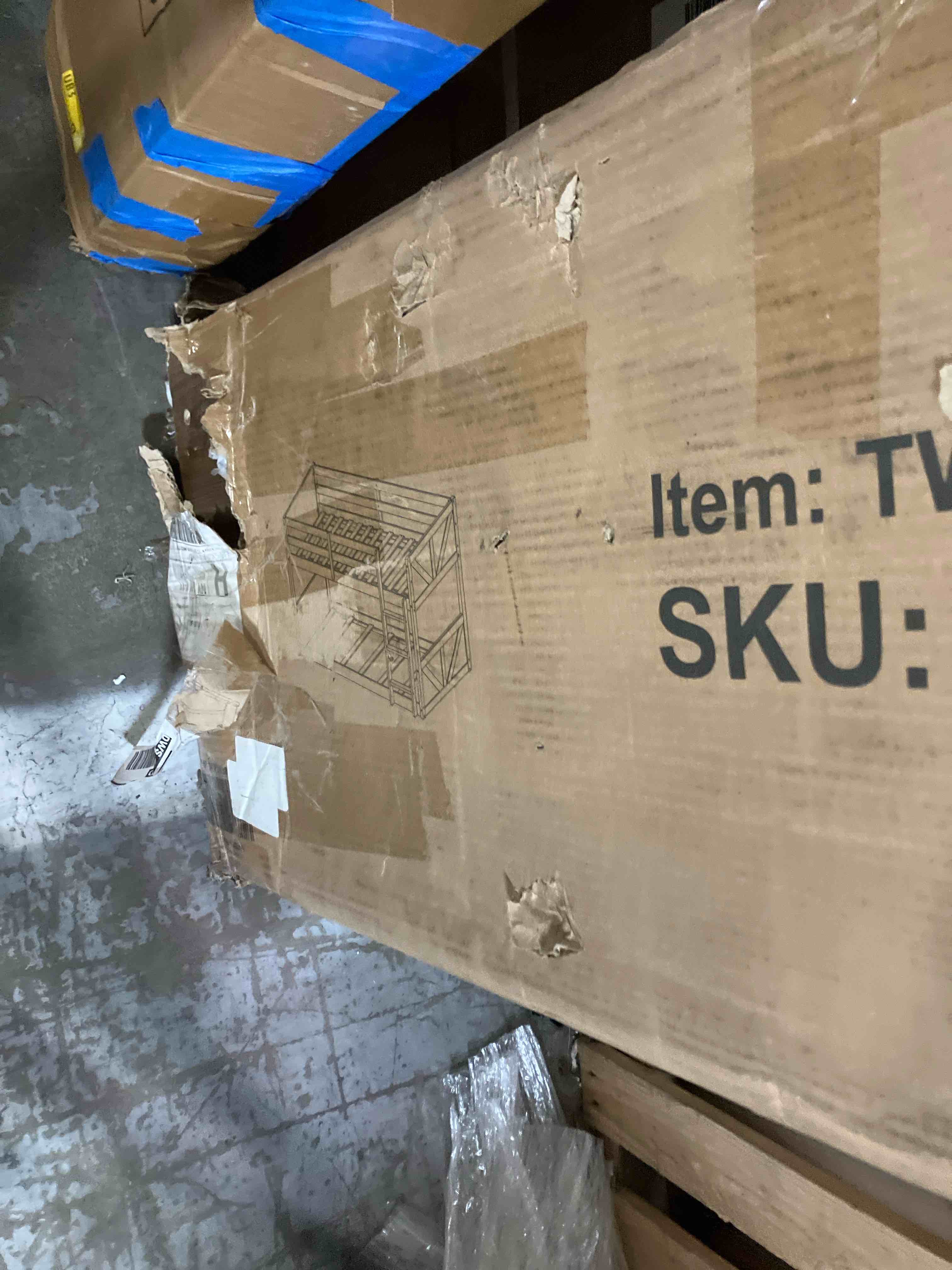 https://s3.amazonaws.com/lotting-images-prod/phillipi/PPE3508528_1758130263310.jpeg