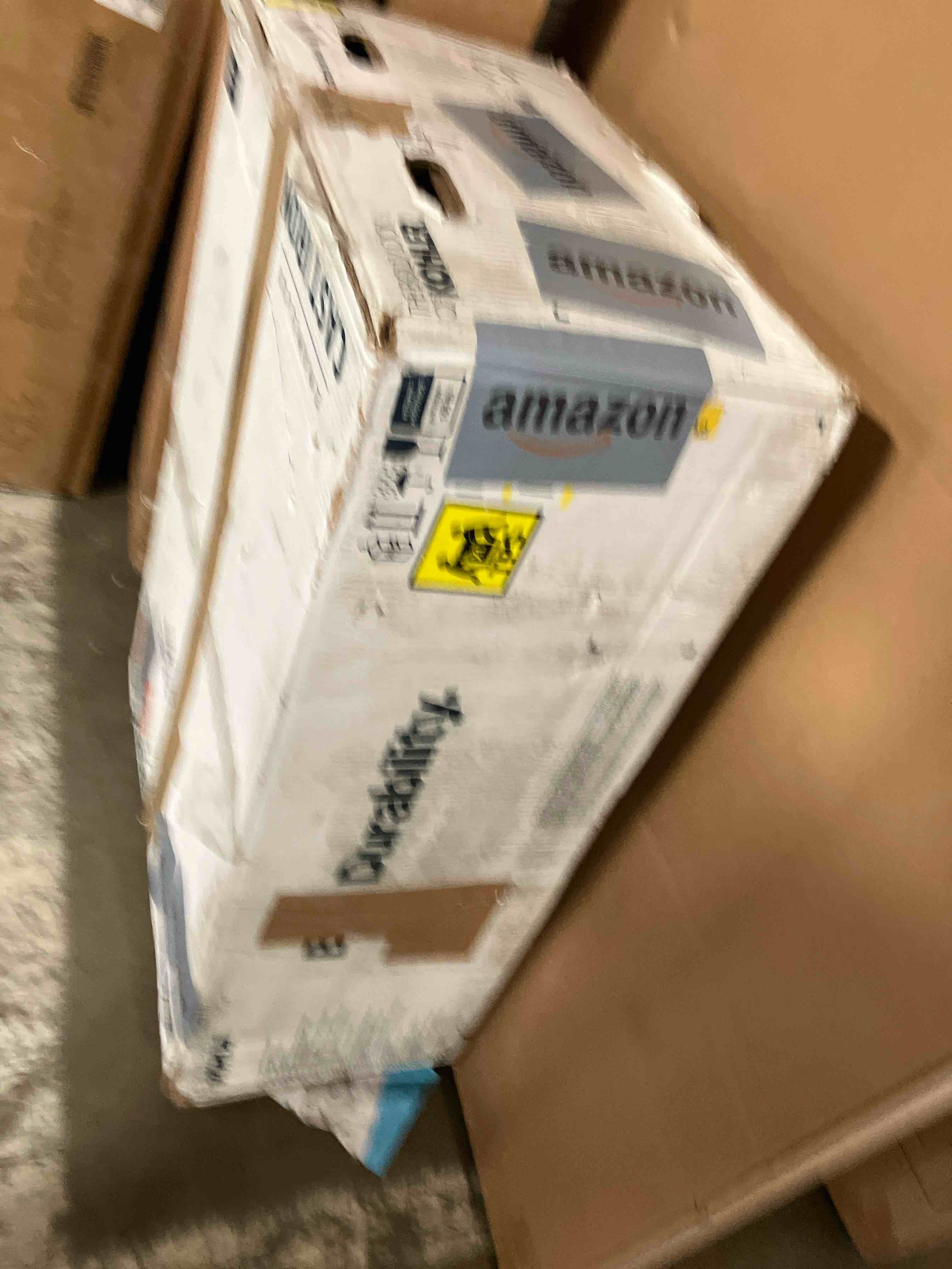 https://s3.amazonaws.com/lotting-images-prod/phillipi/PPE3508592_1758052262360.jpeg