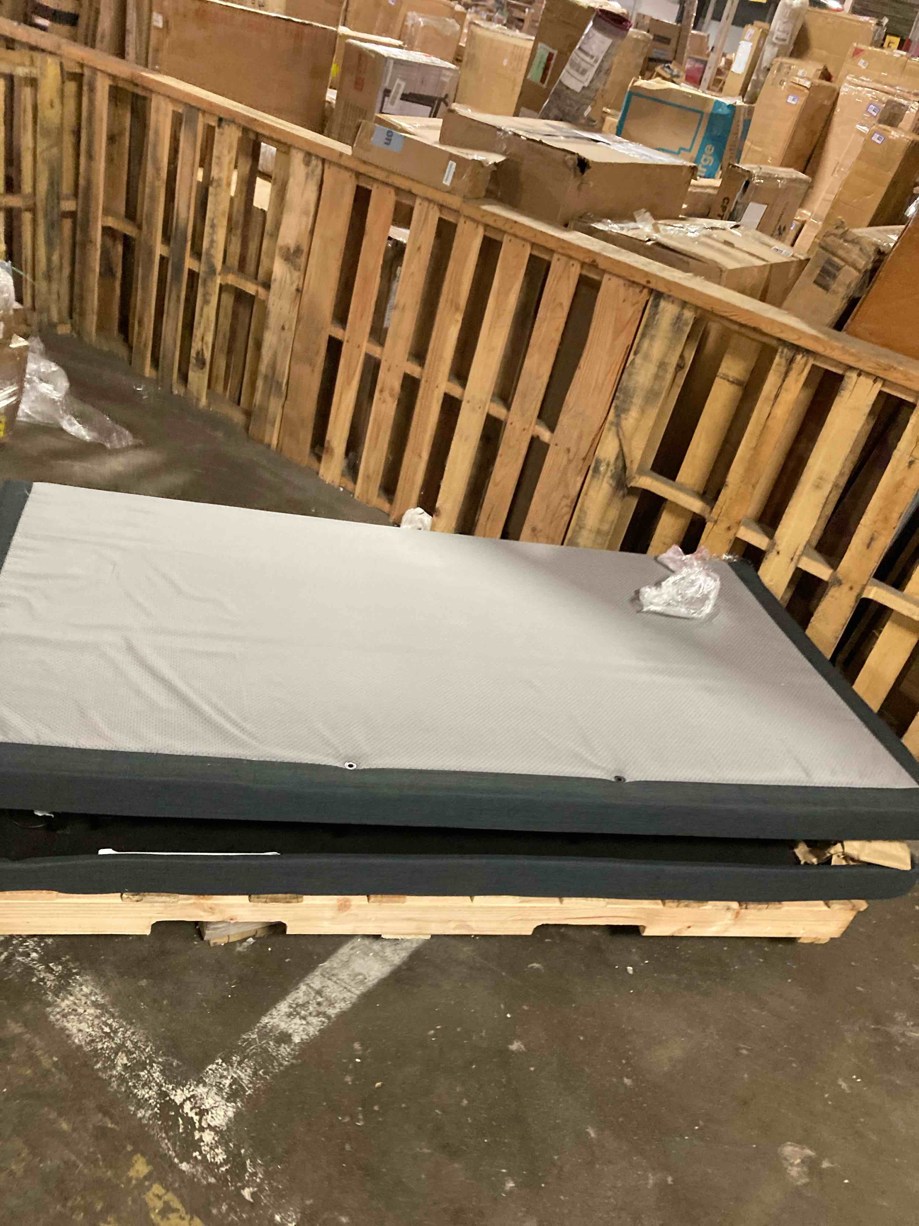 https://s3.amazonaws.com/lotting-images-prod/phillipi/PPE3508623_1758116642782.jpeg