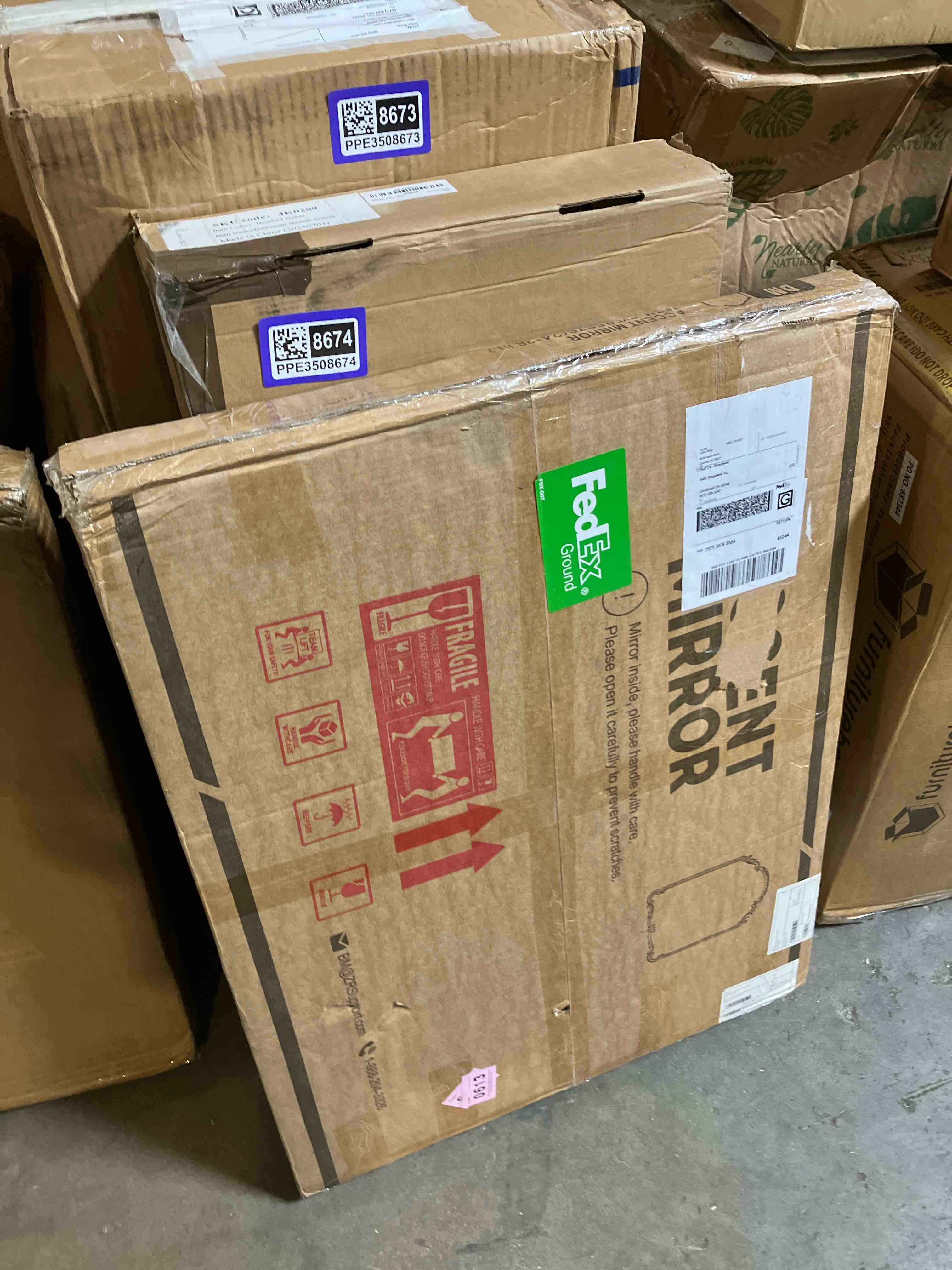 https://s3.amazonaws.com/lotting-images-prod/phillipi/PPE3508679_1758056677460.jpeg