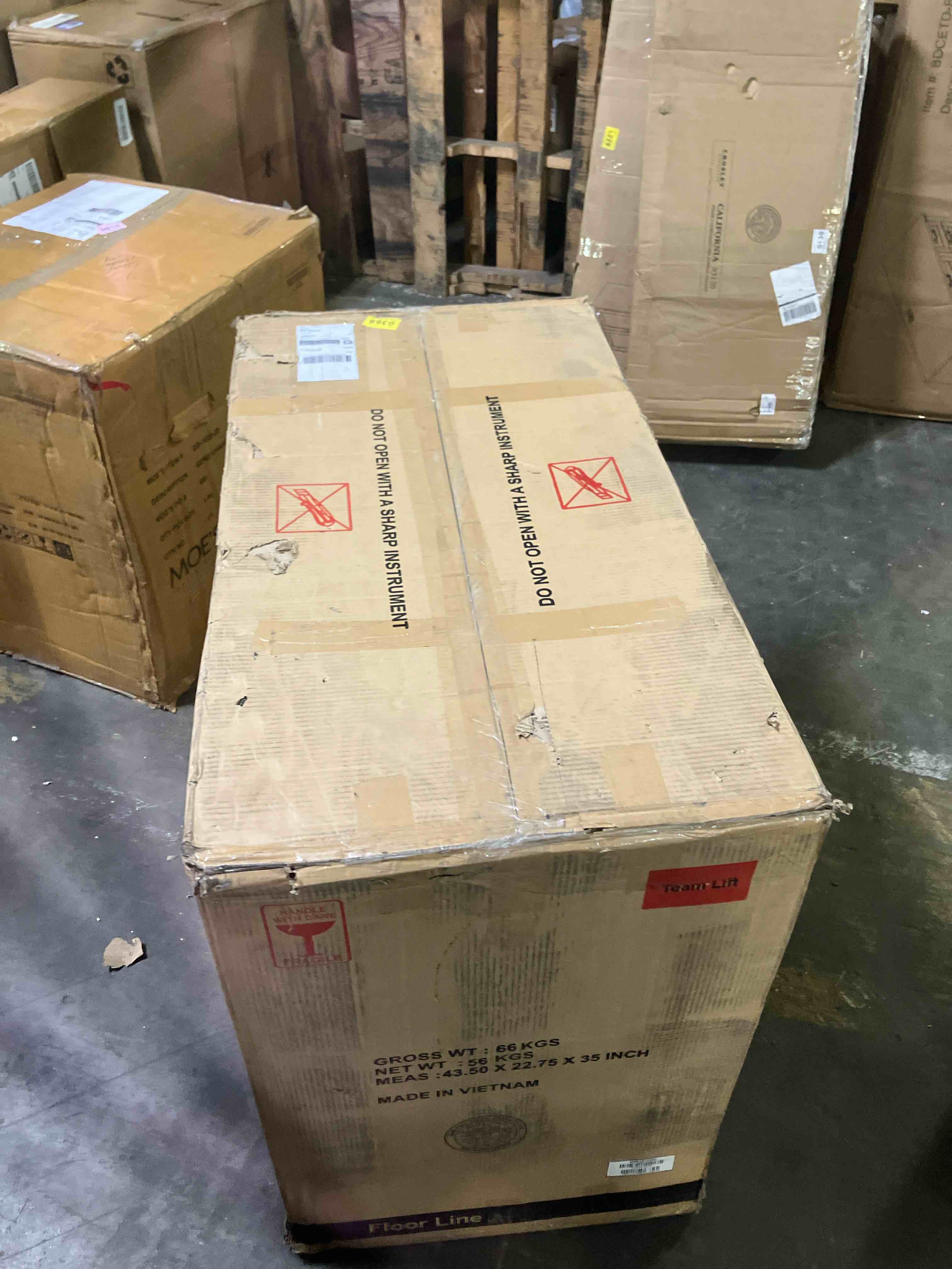 https://s3.amazonaws.com/lotting-images-prod/phillipi/PPE3508739_1758230073753.jpeg