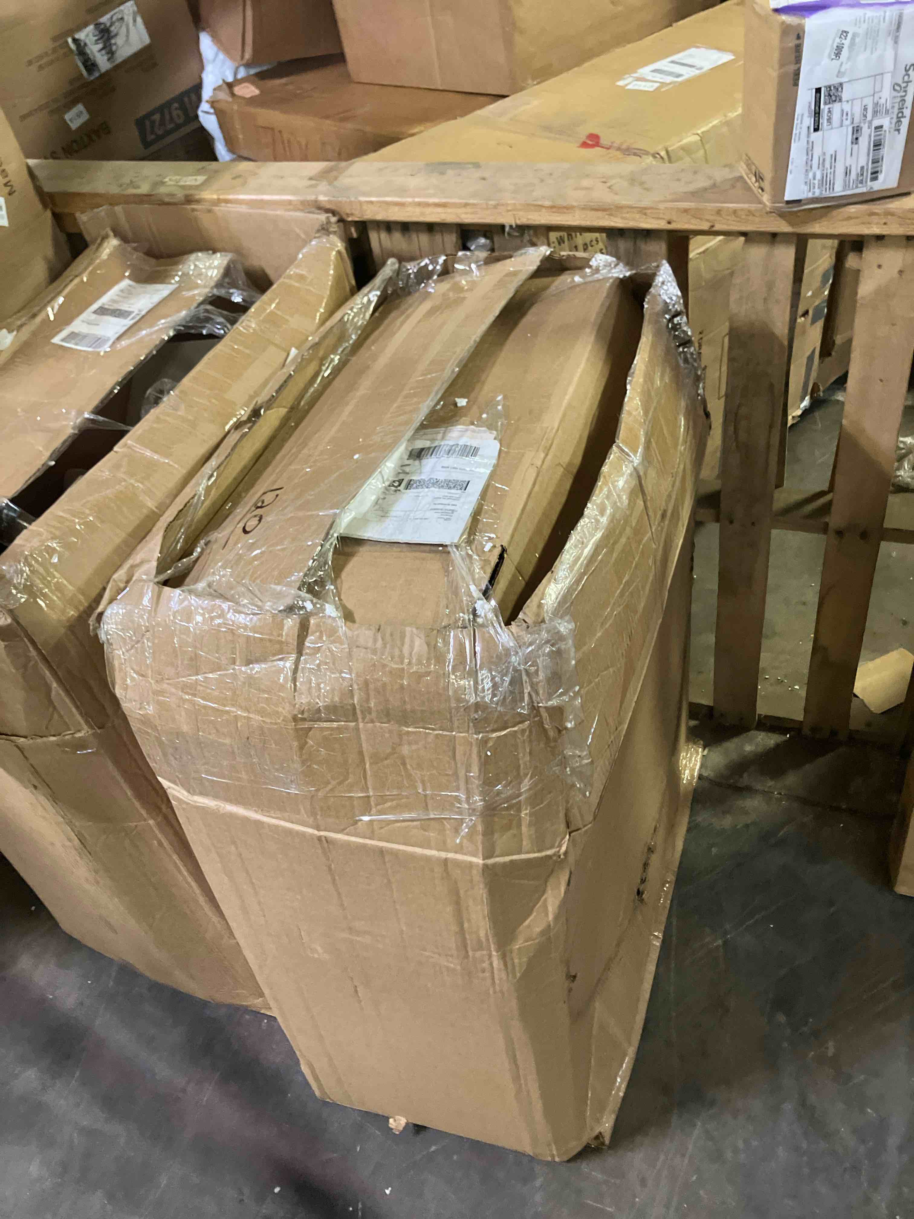 https://s3.amazonaws.com/lotting-images-prod/phillipi/PPE3508744_1758231043167.jpeg
