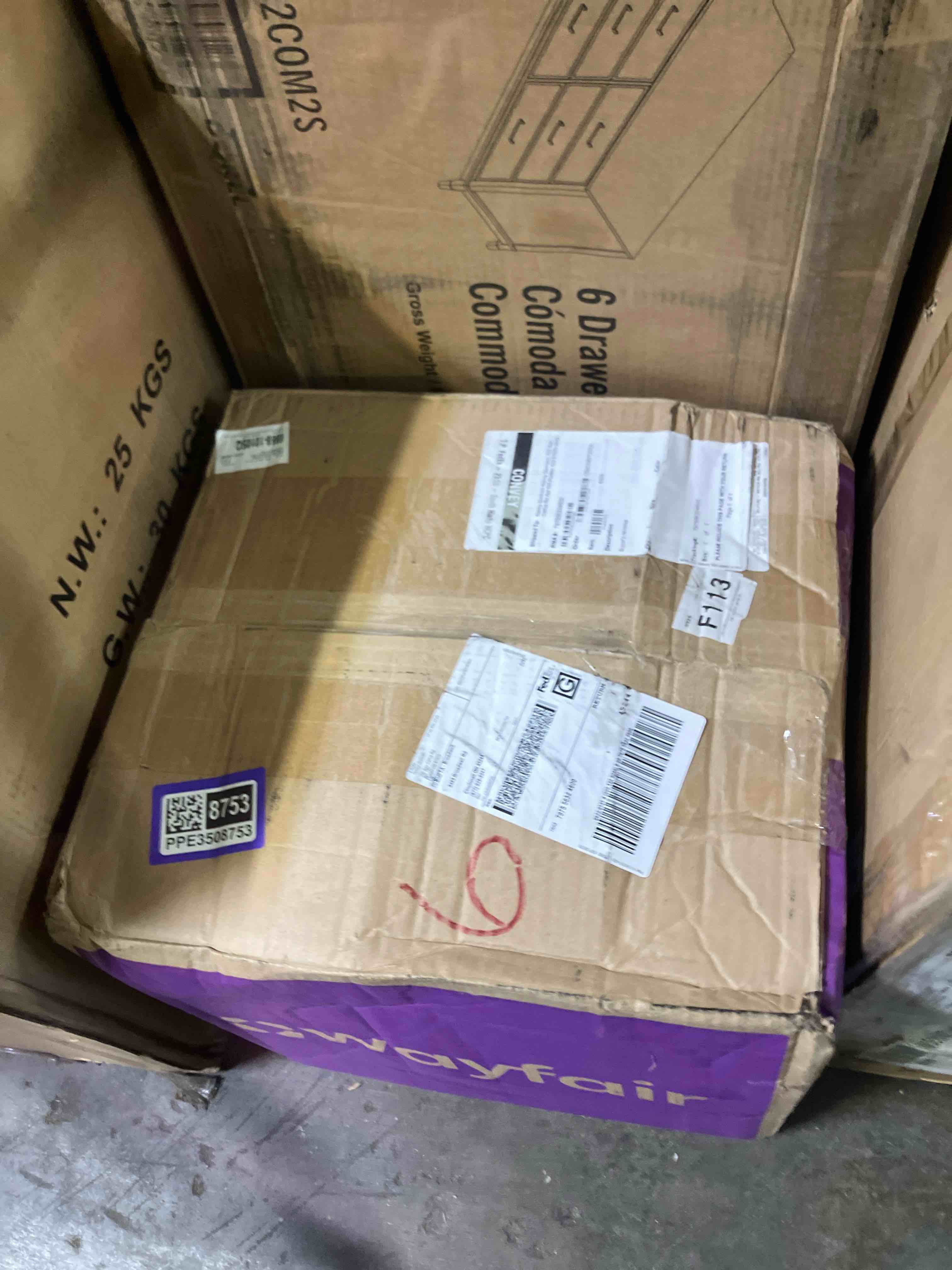 https://s3.amazonaws.com/lotting-images-prod/phillipi/PPE3508753_1758299065907.jpeg