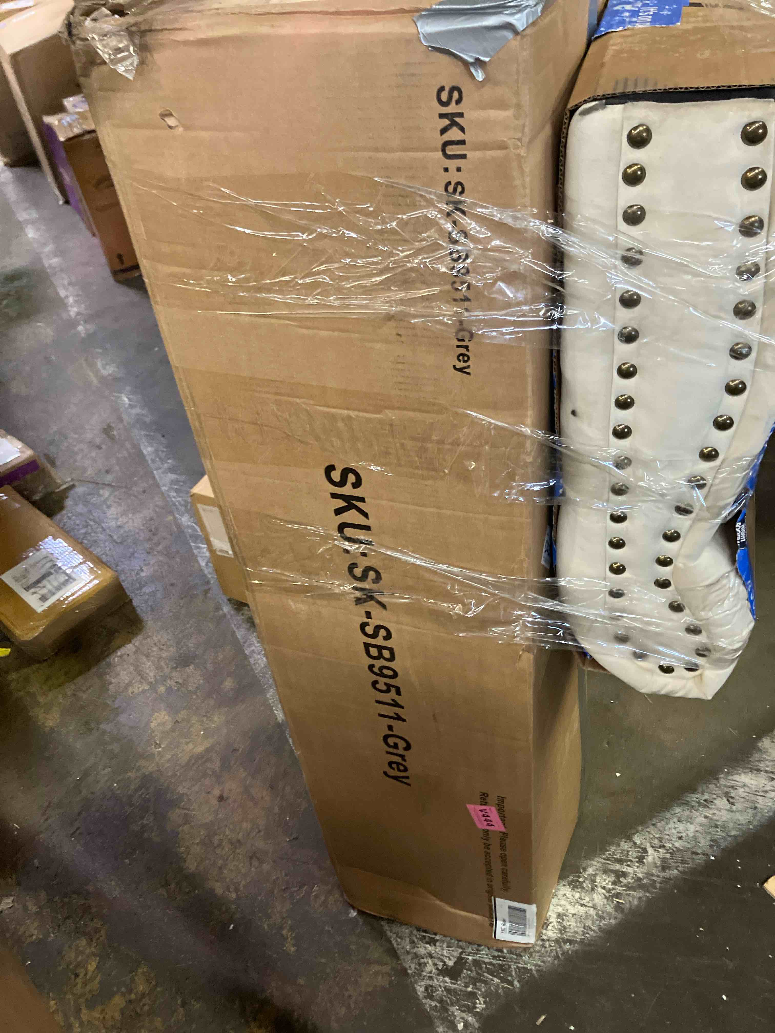 https://s3.amazonaws.com/lotting-images-prod/phillipi/PPE3508772_1758302633709.jpeg