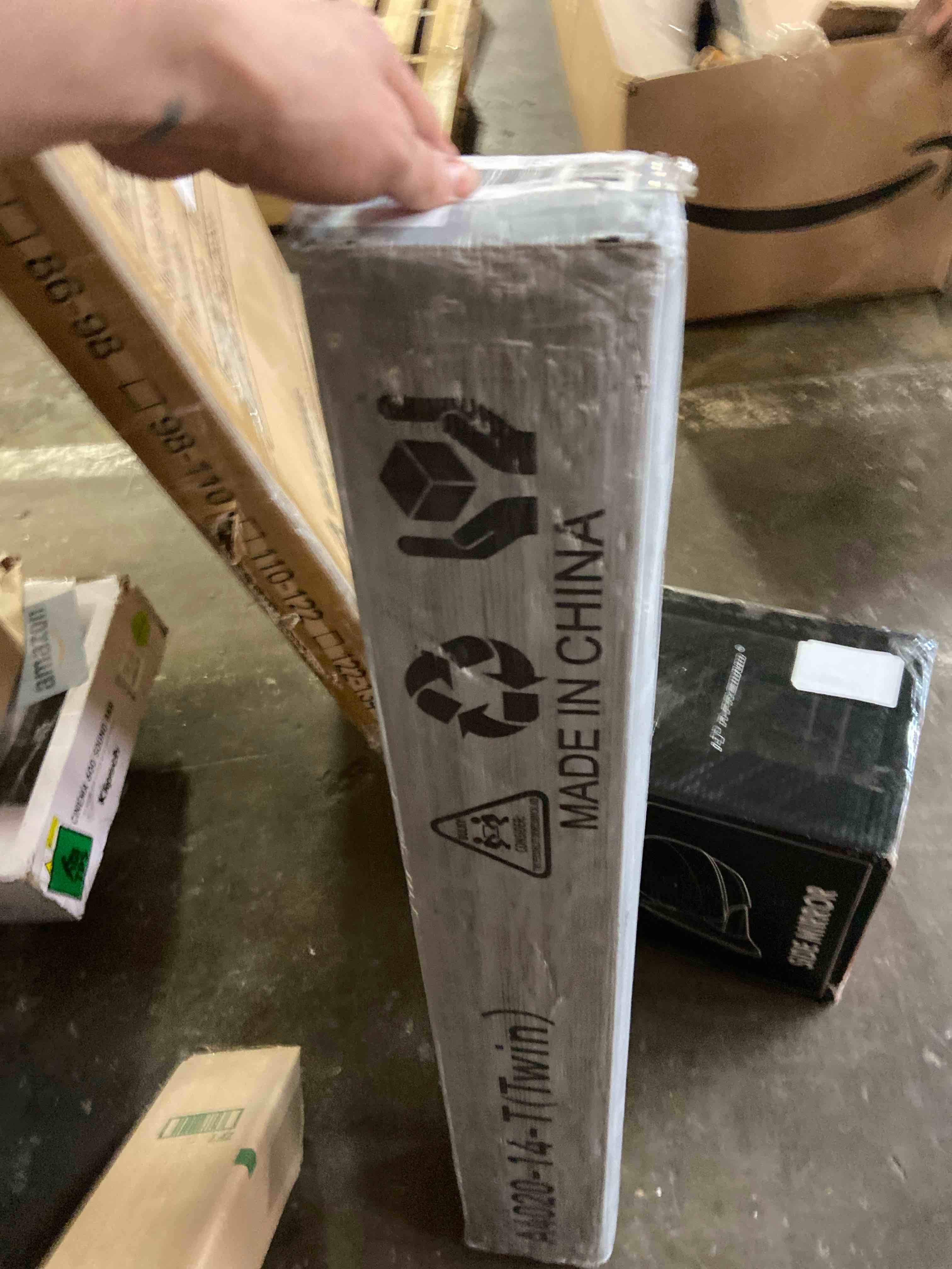 https://s3.amazonaws.com/lotting-images-prod/phillipi/PPE3509194_1758637167633.jpeg