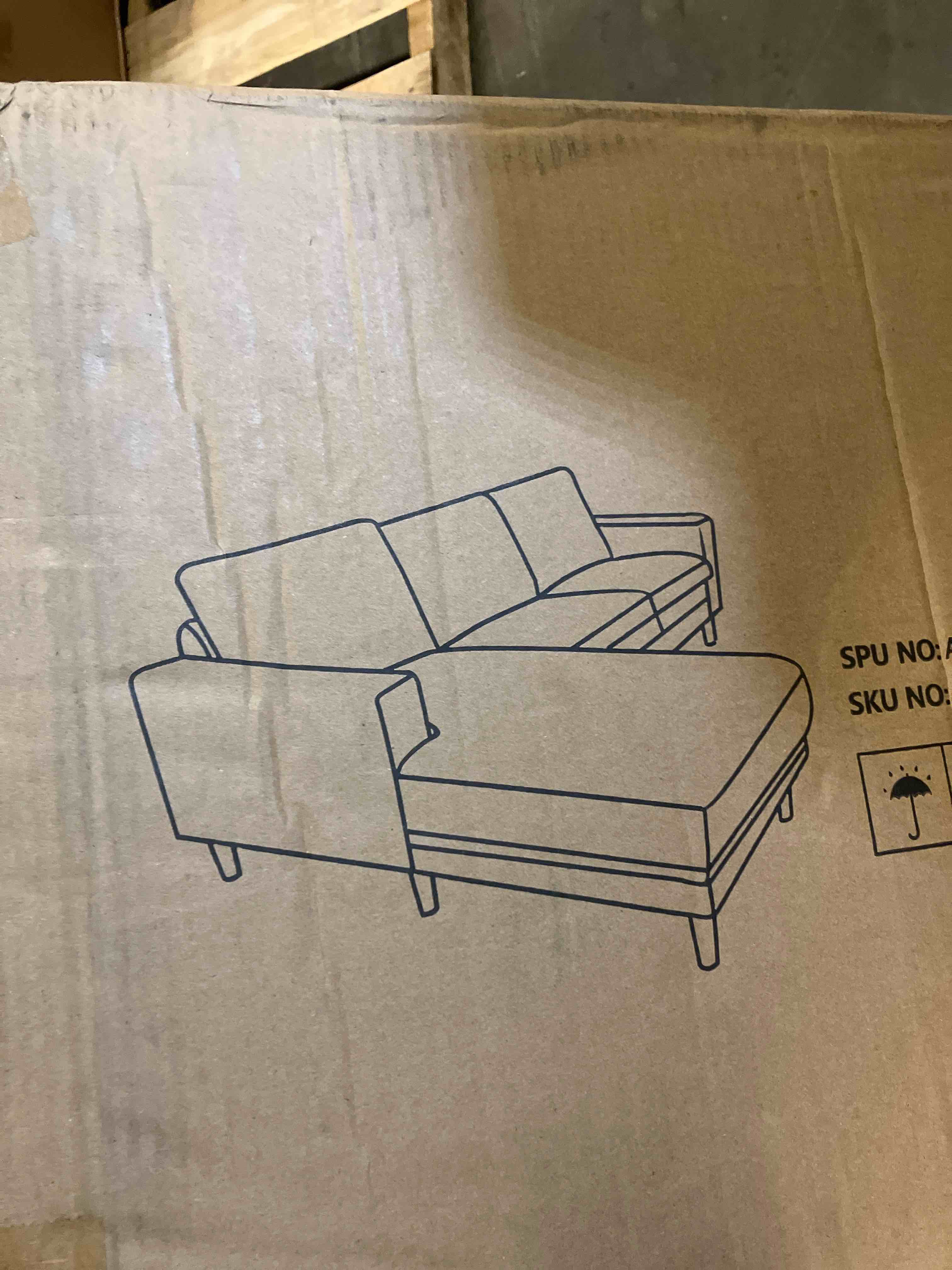 https://s3.amazonaws.com/lotting-images-prod/phillipi/PPE3509445_1760043103693.jpeg