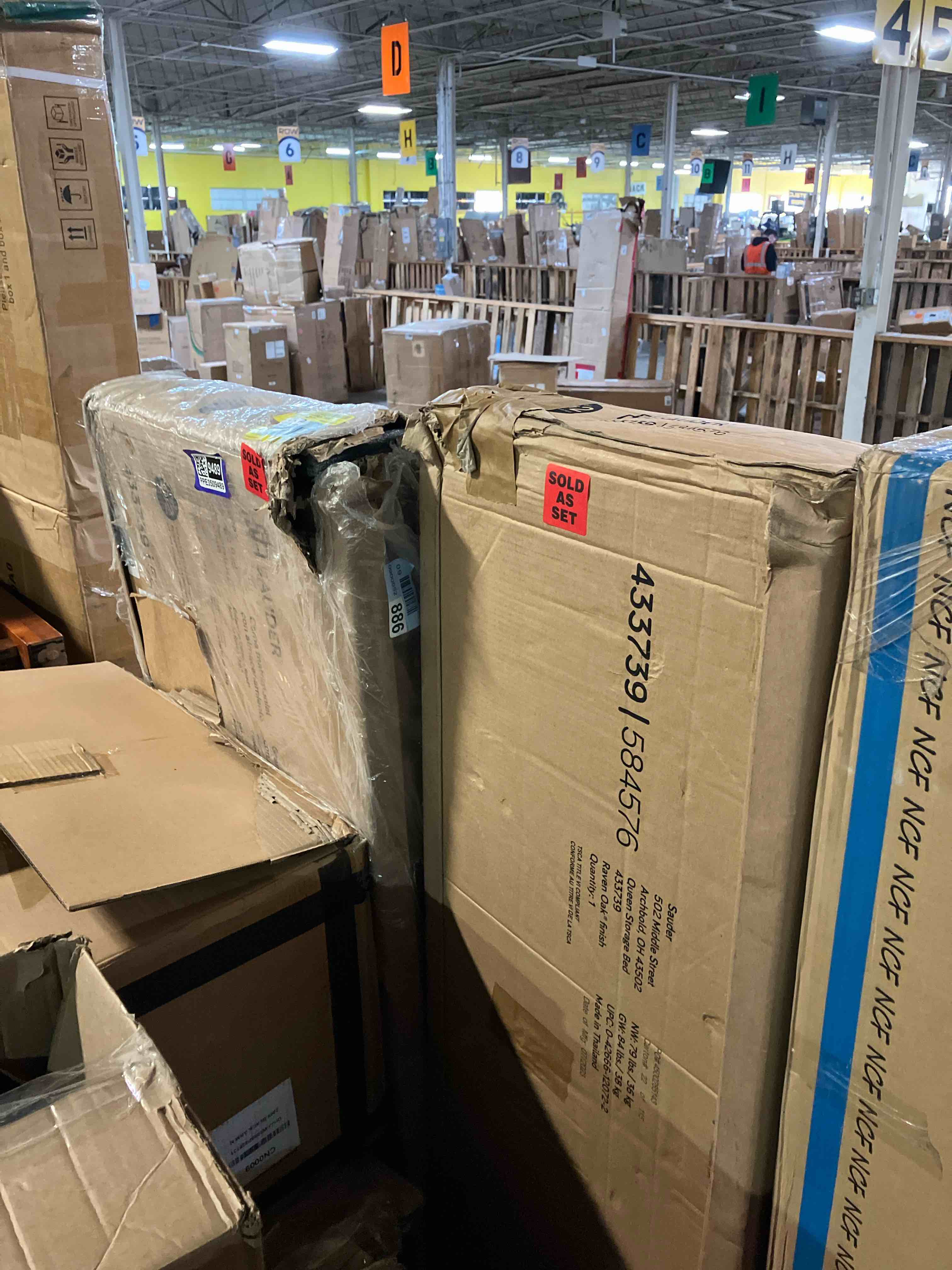 https://s3.amazonaws.com/lotting-images-prod/phillipi/PPE3509489_1760121270157.jpeg