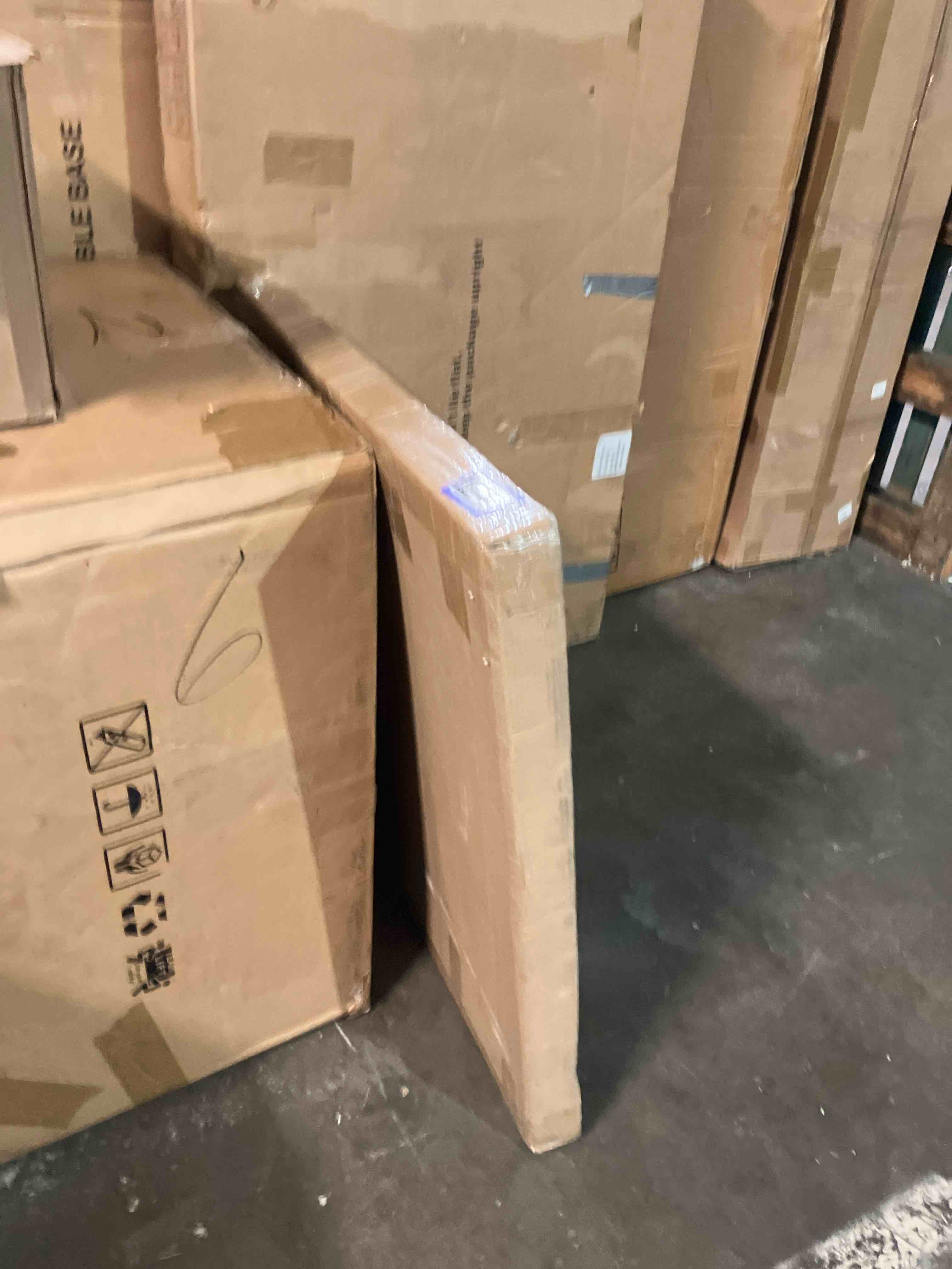 https://s3.amazonaws.com/lotting-images-prod/phillipi/PPE3509496_1760118077955.jpeg