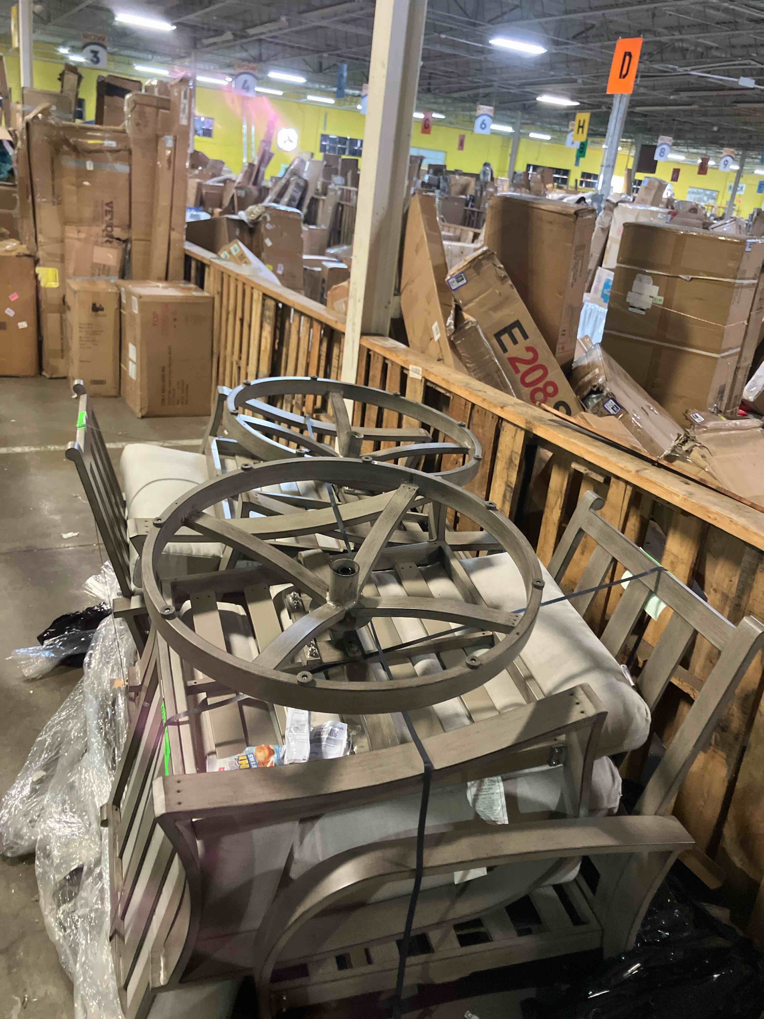 https://s3.amazonaws.com/lotting-images-prod/phillipi/PPE3509633_1758899405953.jpeg