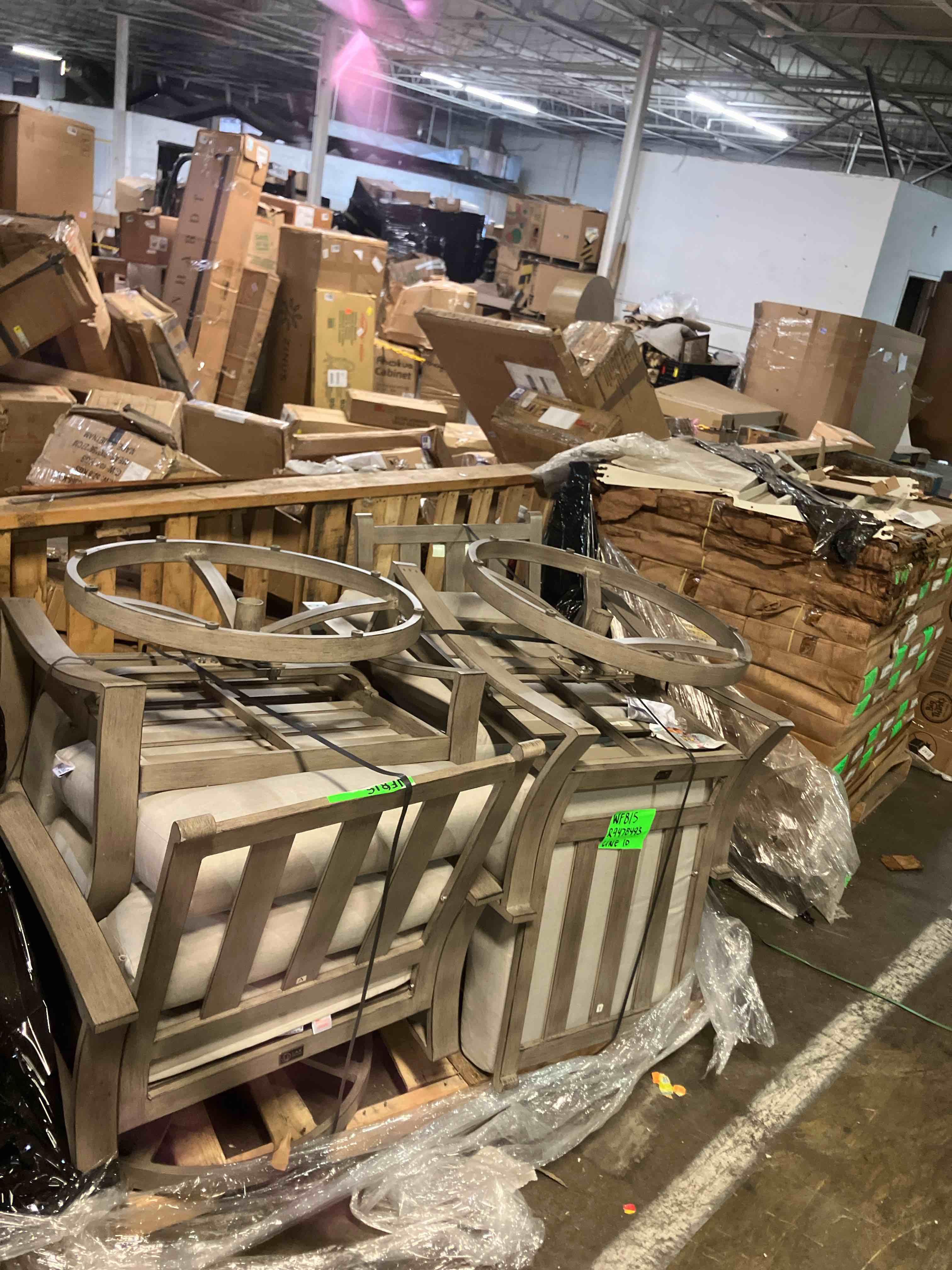 https://s3.amazonaws.com/lotting-images-prod/phillipi/PPE3509633_1758899413426.jpeg