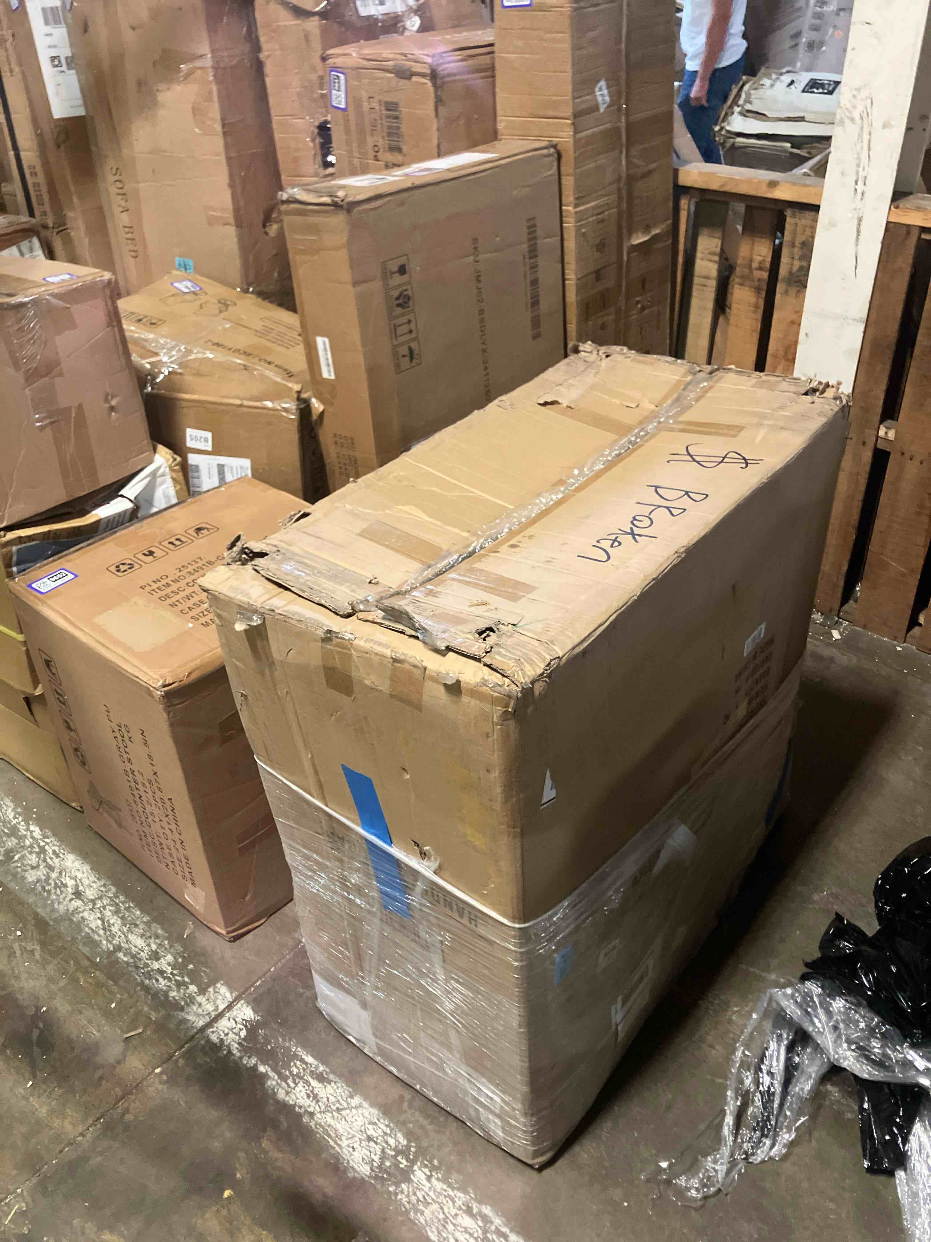 https://s3.amazonaws.com/lotting-images-prod/phillipi/PPE3509653_1758909841871.jpeg