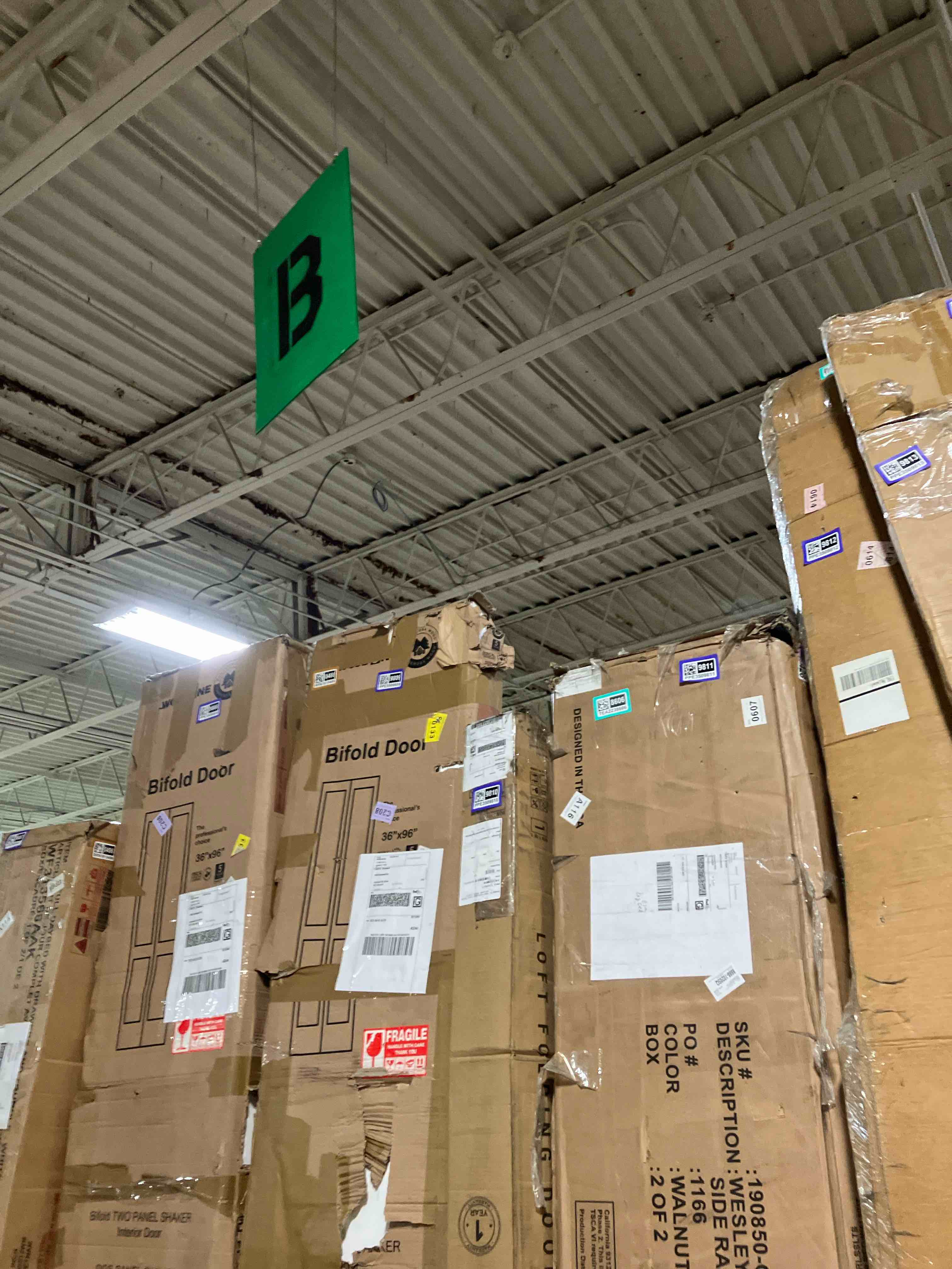 https://s3.amazonaws.com/lotting-images-prod/phillipi/PPE3509810_1759243789896.jpeg