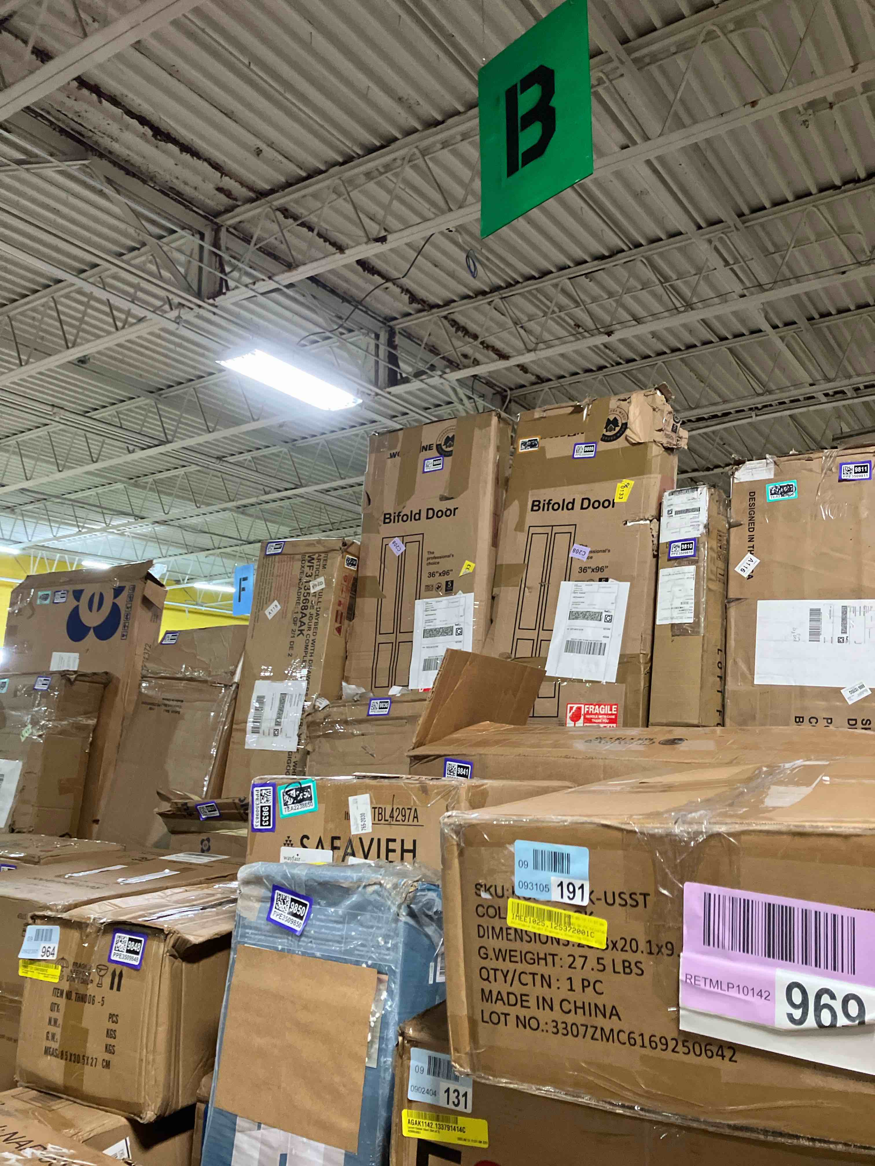 https://s3.amazonaws.com/lotting-images-prod/phillipi/PPE3509850_1759252061426.jpeg