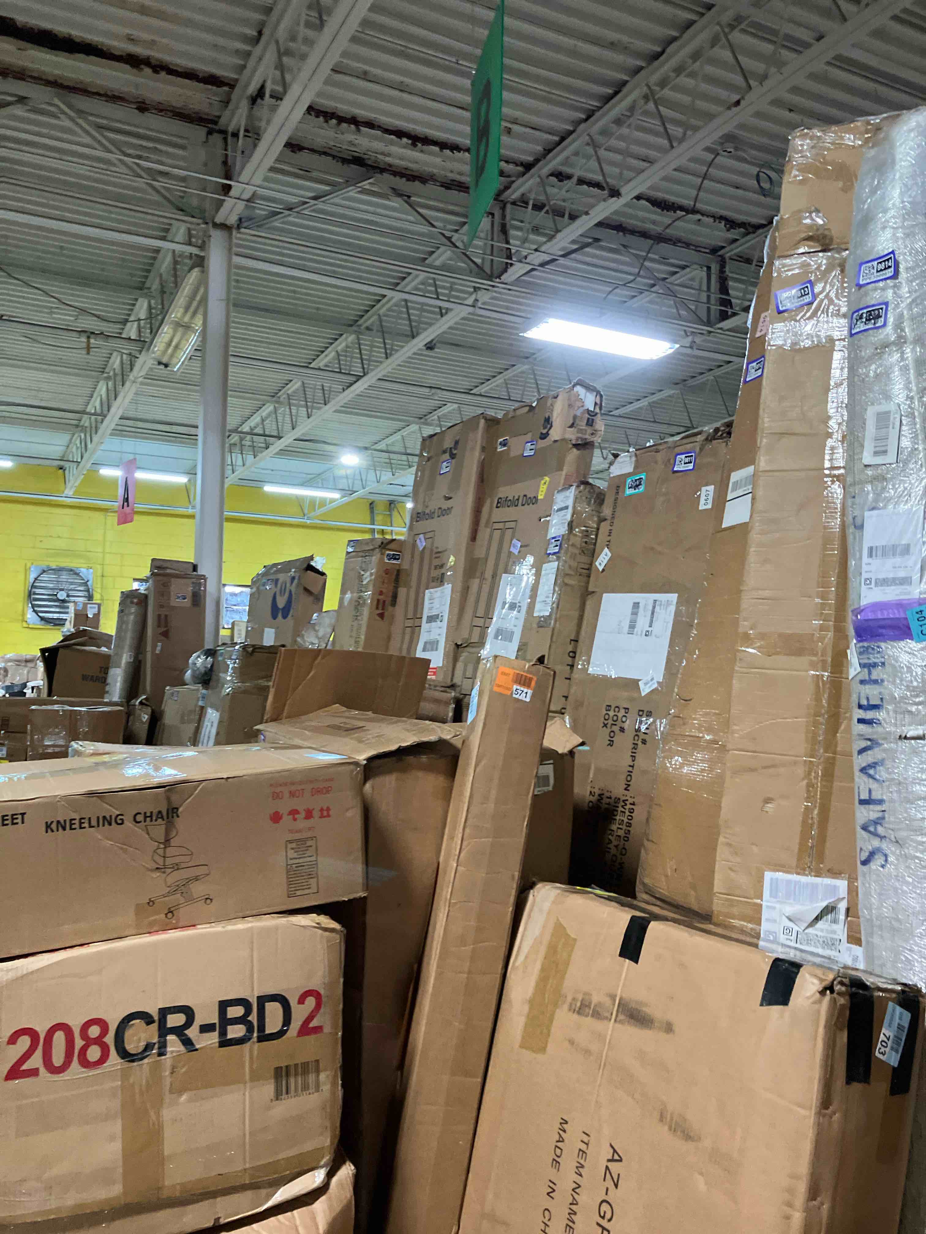 https://s3.amazonaws.com/lotting-images-prod/phillipi/PPE3509853_1759253361278.jpeg