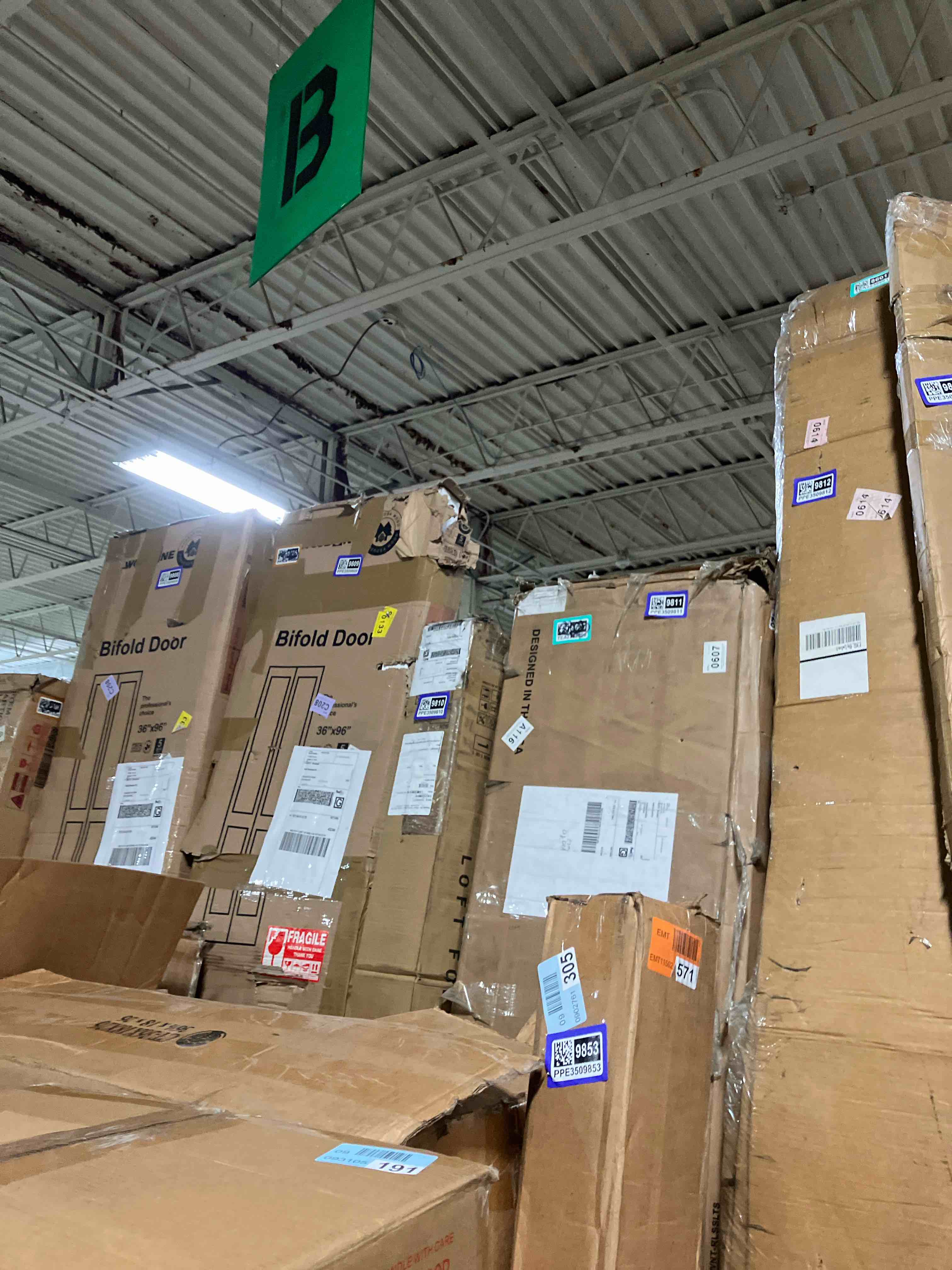 https://s3.amazonaws.com/lotting-images-prod/phillipi/PPE3509853_1759253369232.jpeg