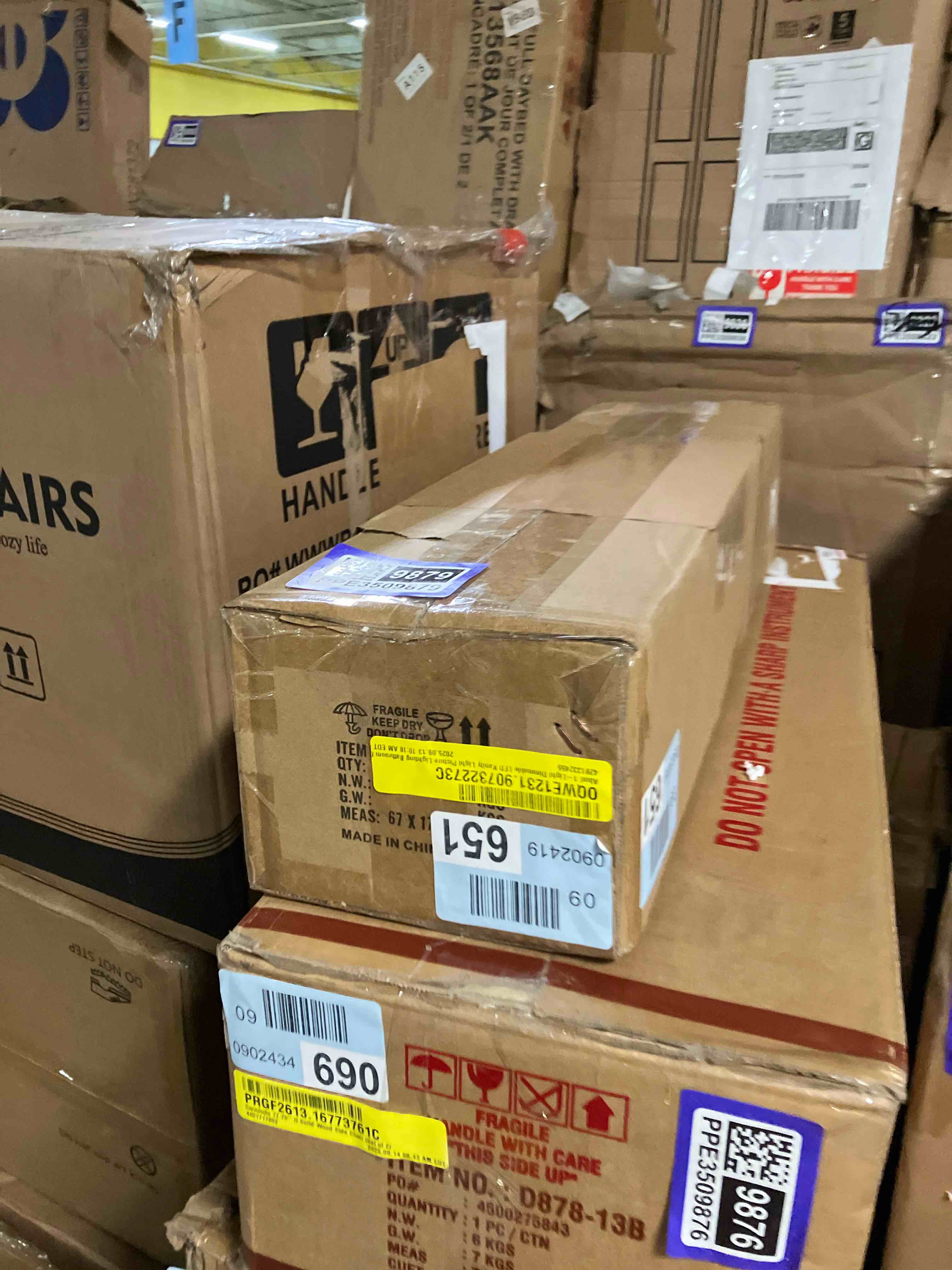 https://s3.amazonaws.com/lotting-images-prod/phillipi/PPE3509879_1759260186421.jpeg