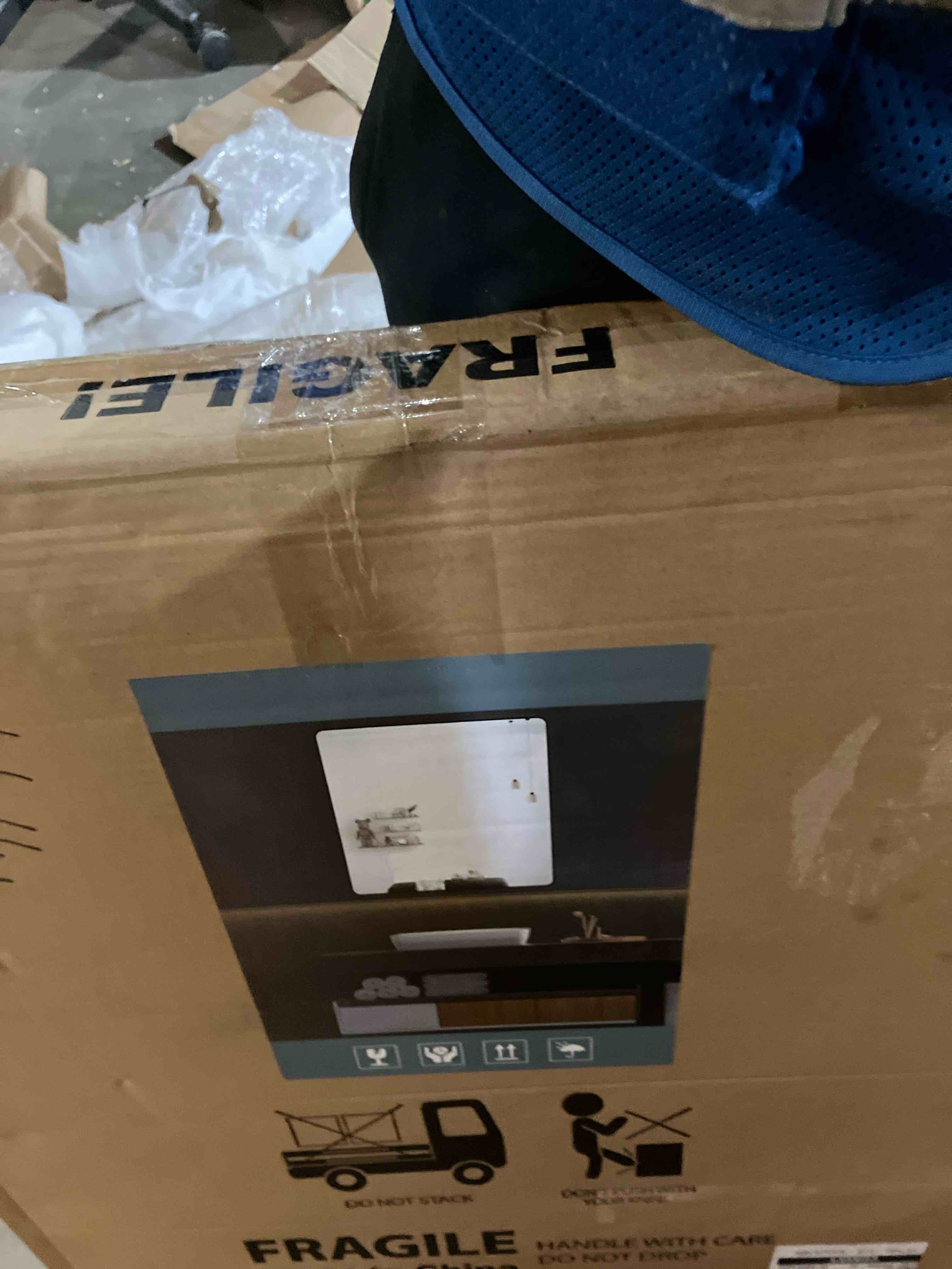 https://s3.amazonaws.com/lotting-images-prod/phillipi/PPE3509881_1759260340153.jpeg