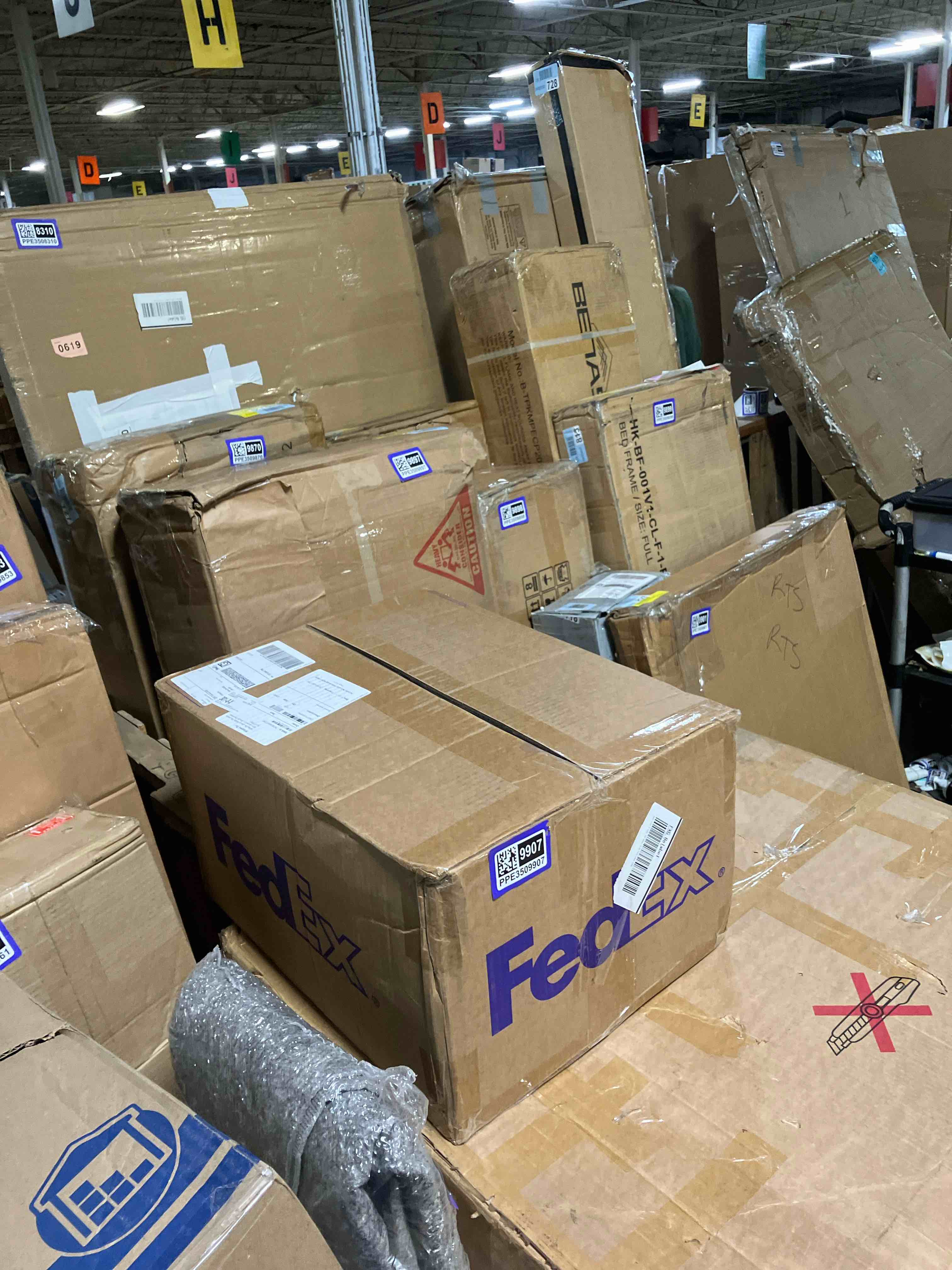 https://s3.amazonaws.com/lotting-images-prod/phillipi/PPE3509908_1759326881685.jpeg
