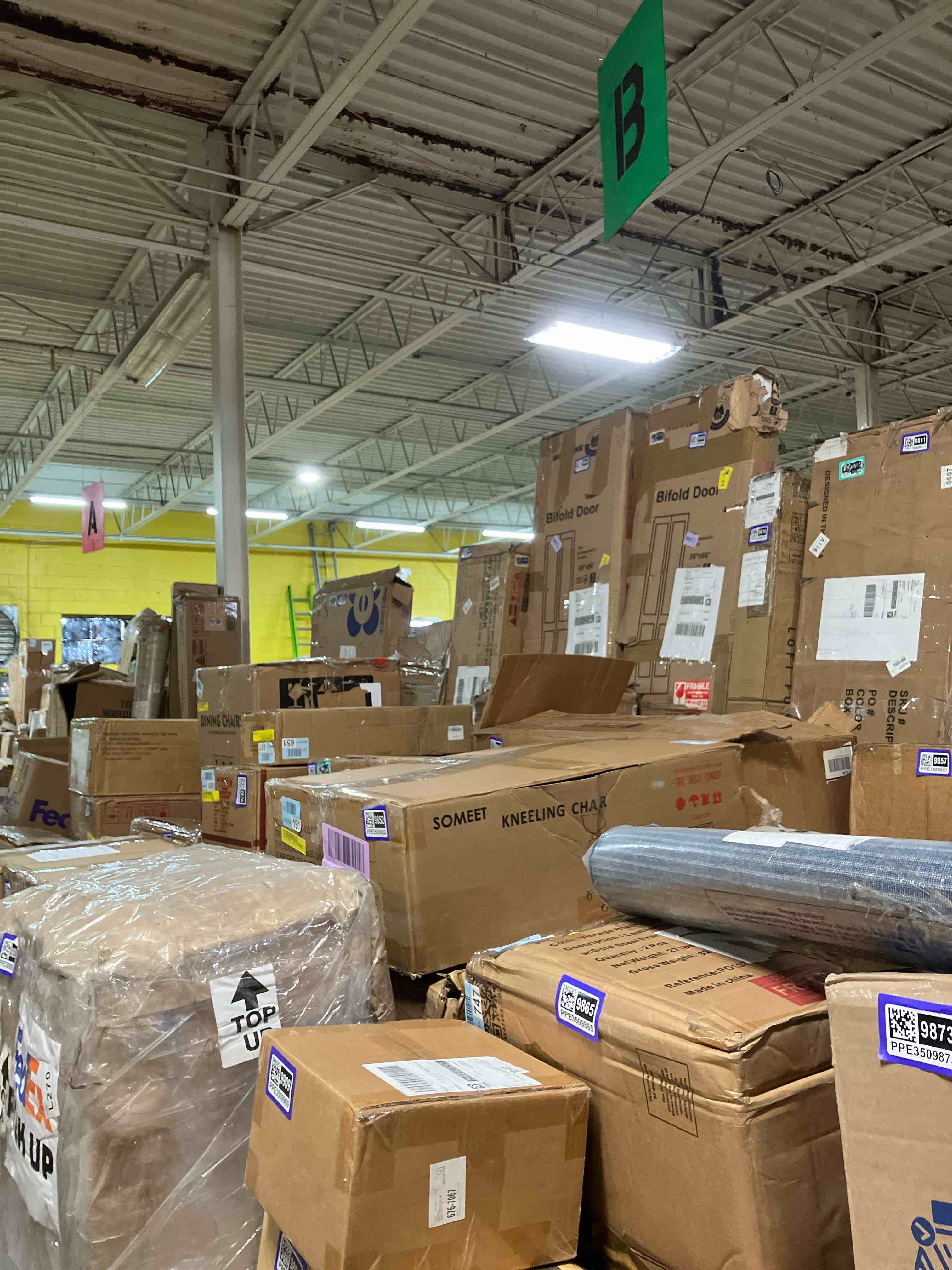 https://s3.amazonaws.com/lotting-images-prod/phillipi/PPE3509909_1759326970909.jpeg