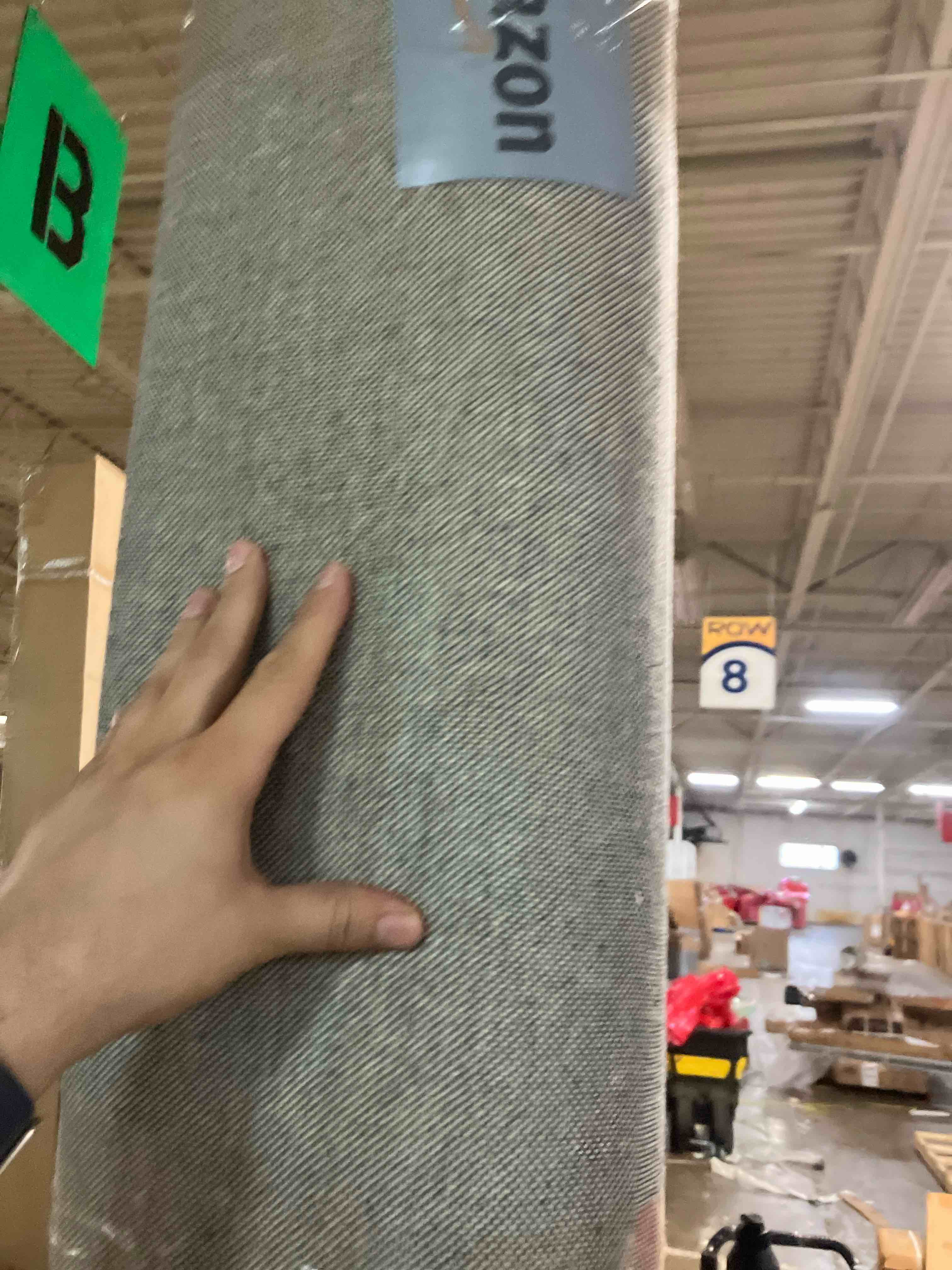 https://s3.amazonaws.com/lotting-images-prod/phillipi/PPE3510402_1759851593386.jpeg