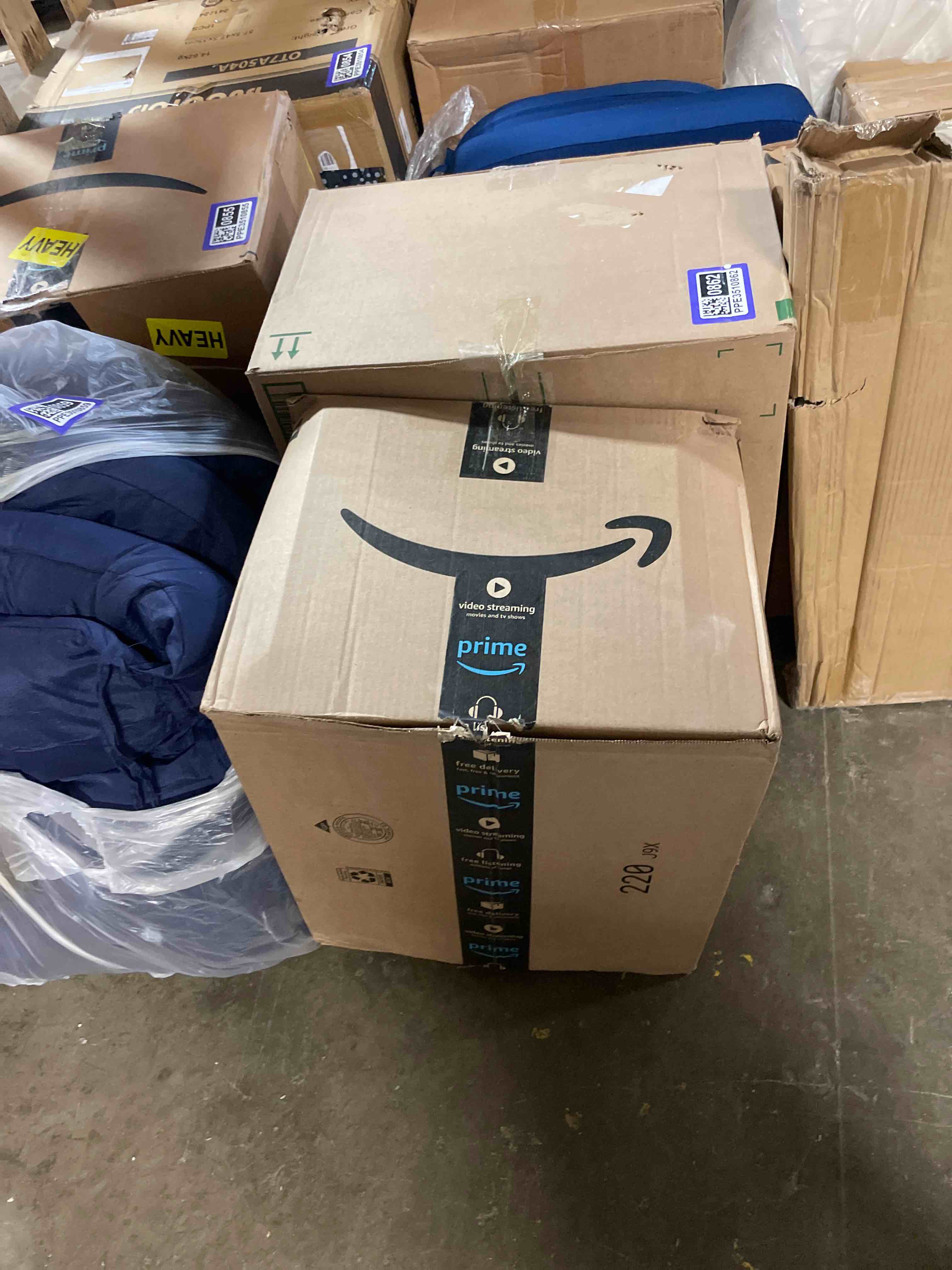 https://s3.amazonaws.com/lotting-images-prod/phillipi/PPE3510870_1763576811446.jpeg