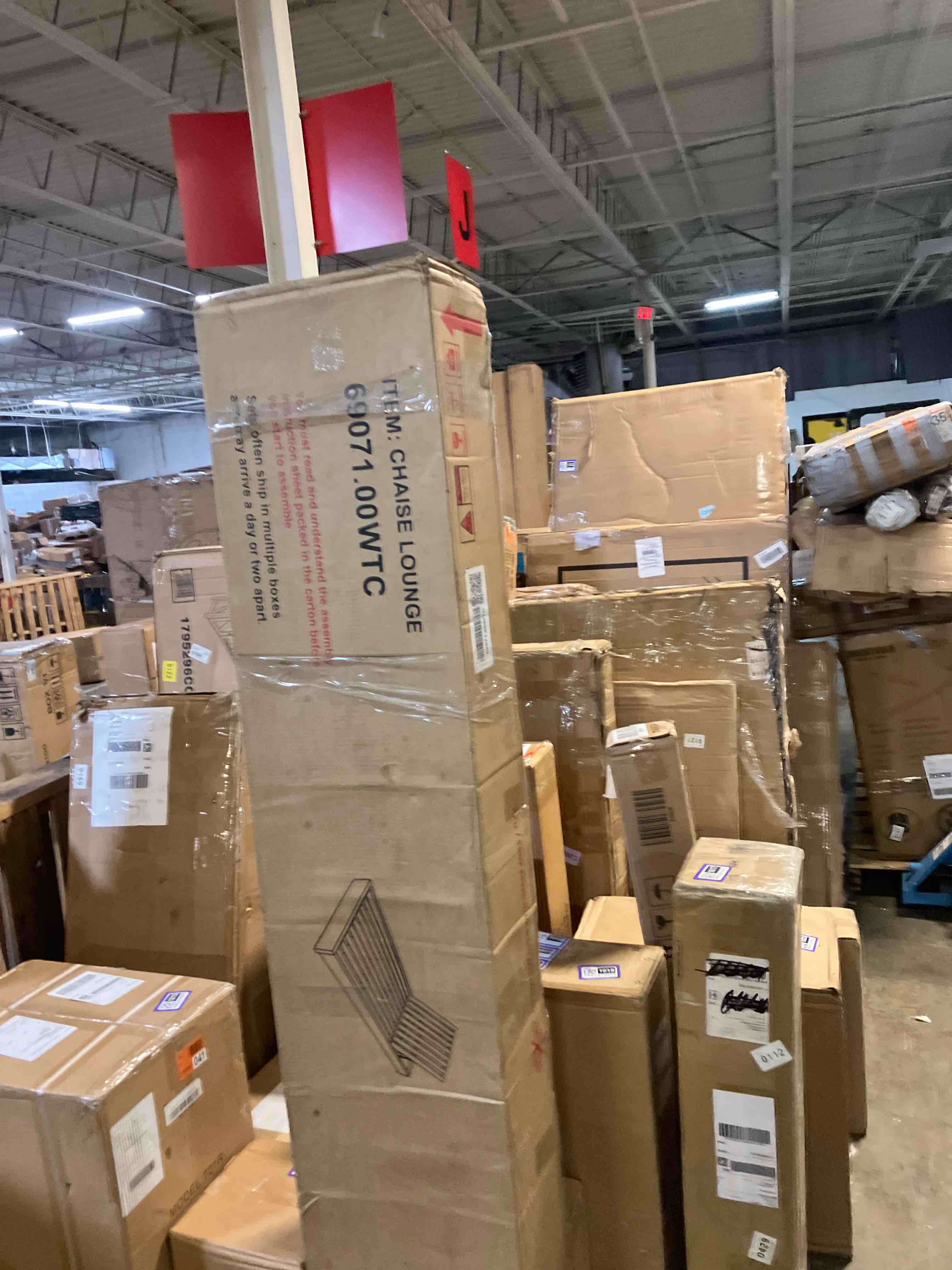 https://s3.amazonaws.com/lotting-images-prod/phillipi/PPE3511012_1757704855654.jpeg