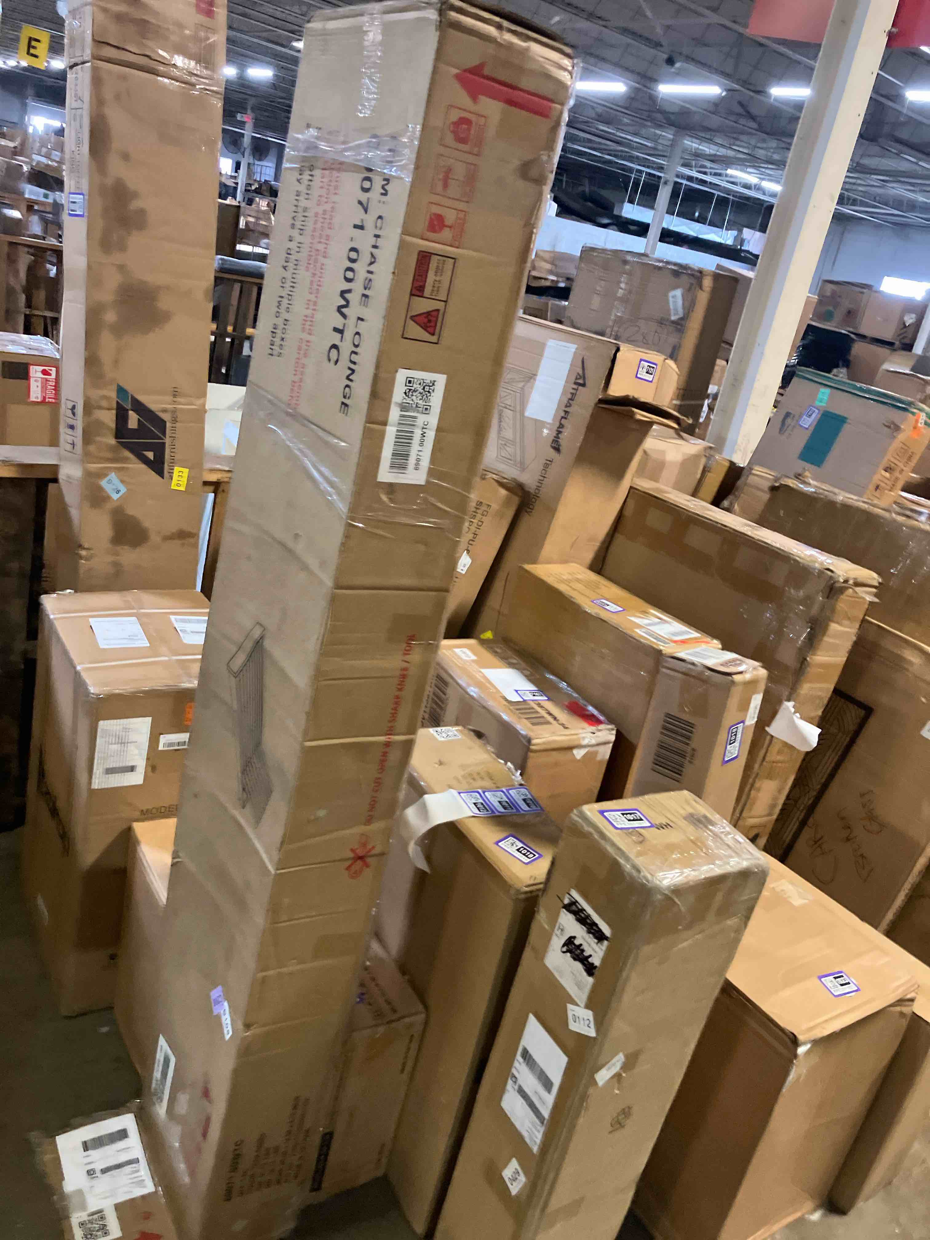 https://s3.amazonaws.com/lotting-images-prod/phillipi/PPE3511012_1757704857222.jpeg