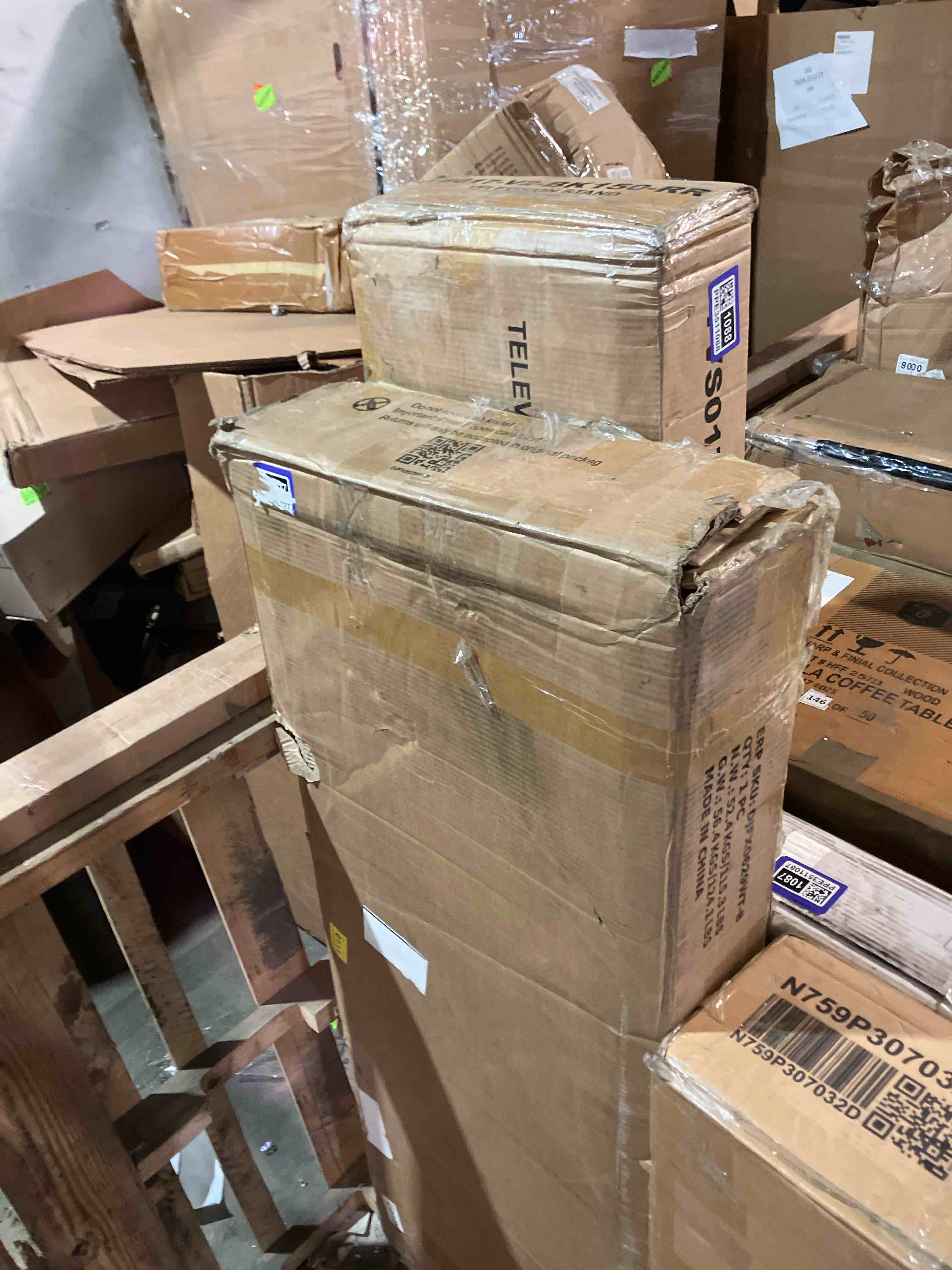 https://s3.amazonaws.com/lotting-images-prod/phillipi/PPE3511089_1757356772509.jpeg