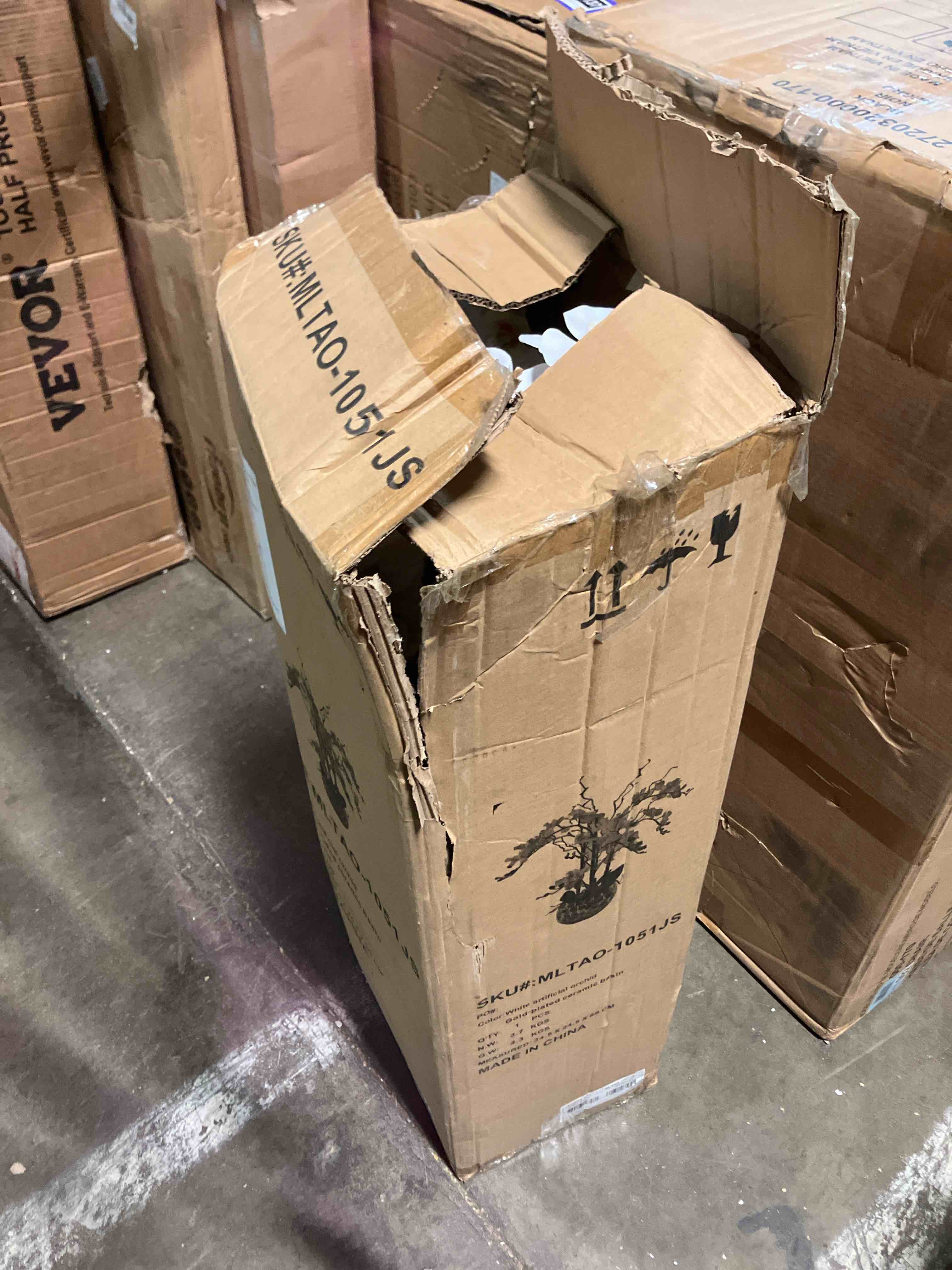 https://s3.amazonaws.com/lotting-images-prod/phillipi/PPE3511156_1757435273721.jpeg
