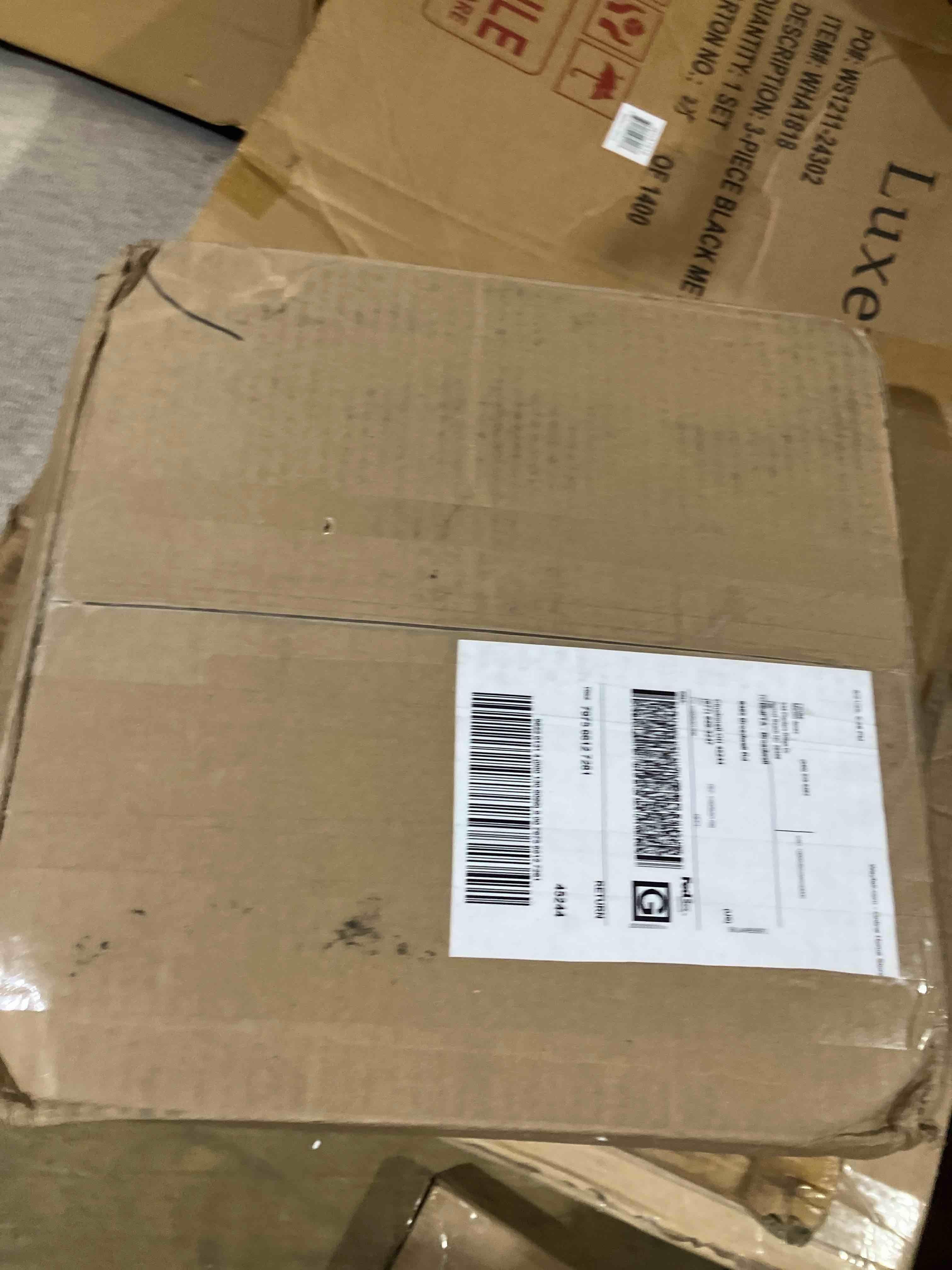 https://s3.amazonaws.com/lotting-images-prod/phillipi/PPE3511275_1757437459663.jpeg