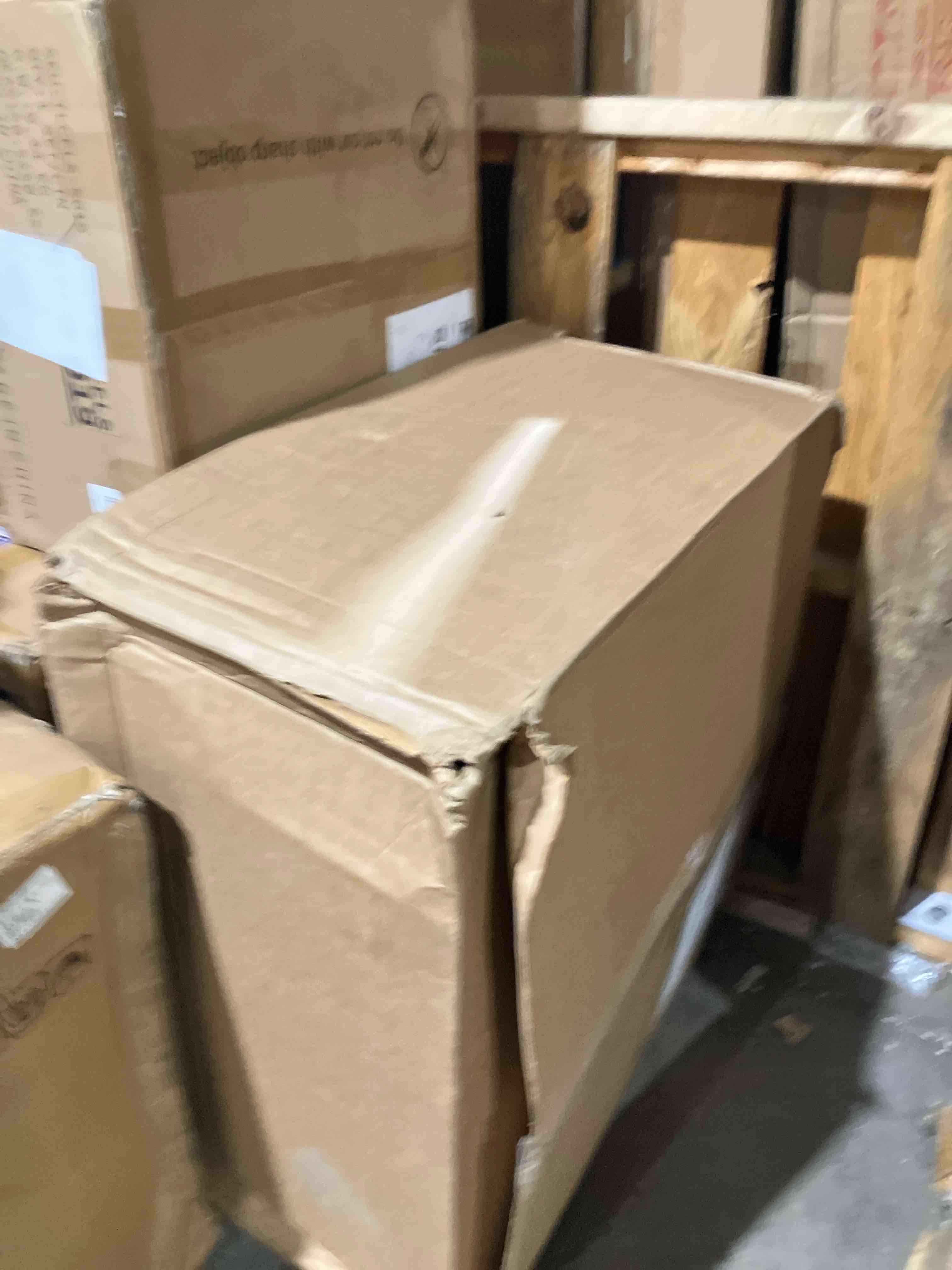 https://s3.amazonaws.com/lotting-images-prod/phillipi/PPE3511283_1757438566566.jpeg