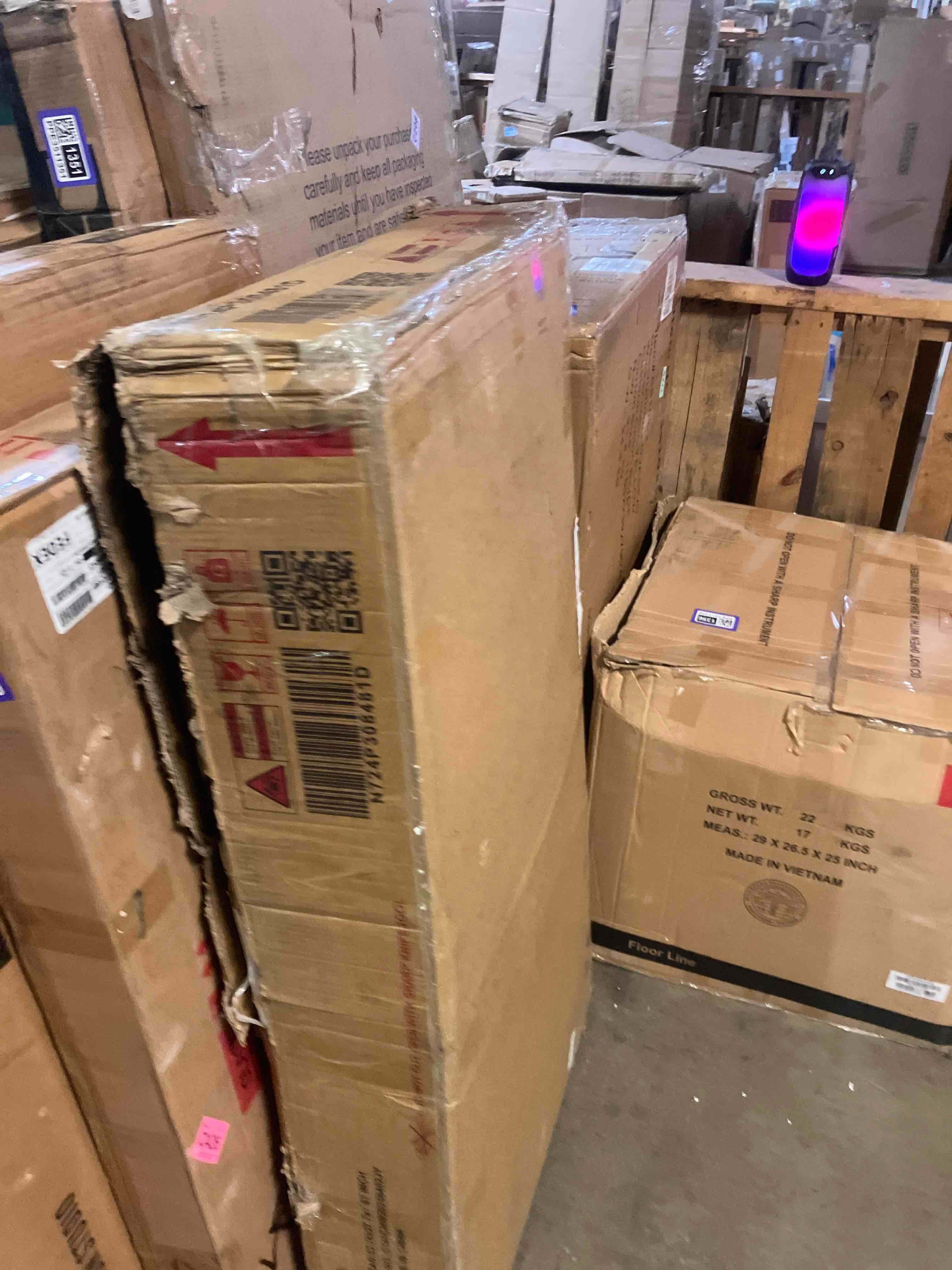 https://s3.amazonaws.com/lotting-images-prod/phillipi/PPE3511358_1757691837172.jpeg