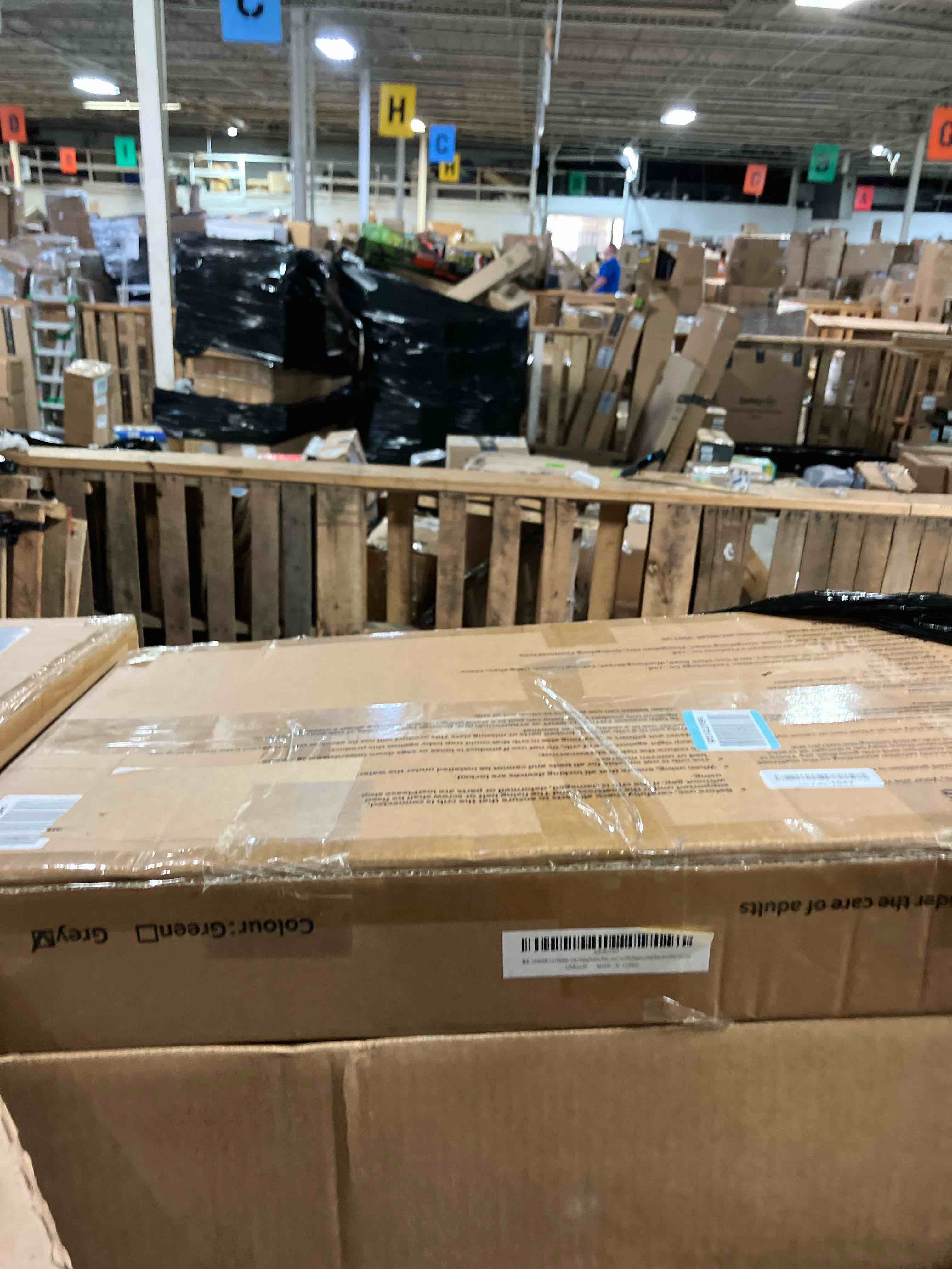 https://s3.amazonaws.com/lotting-images-prod/phillipi/PPE3511437_1757522893312.jpeg